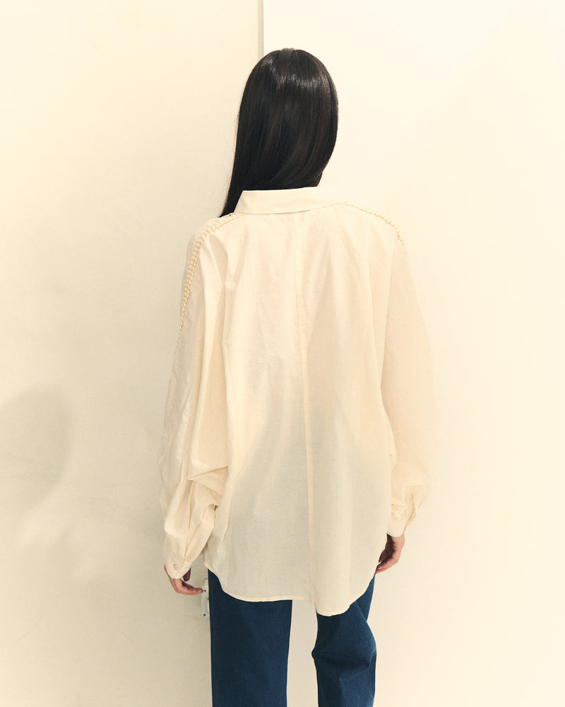 BLUSA BORDADA MANGA LARGA