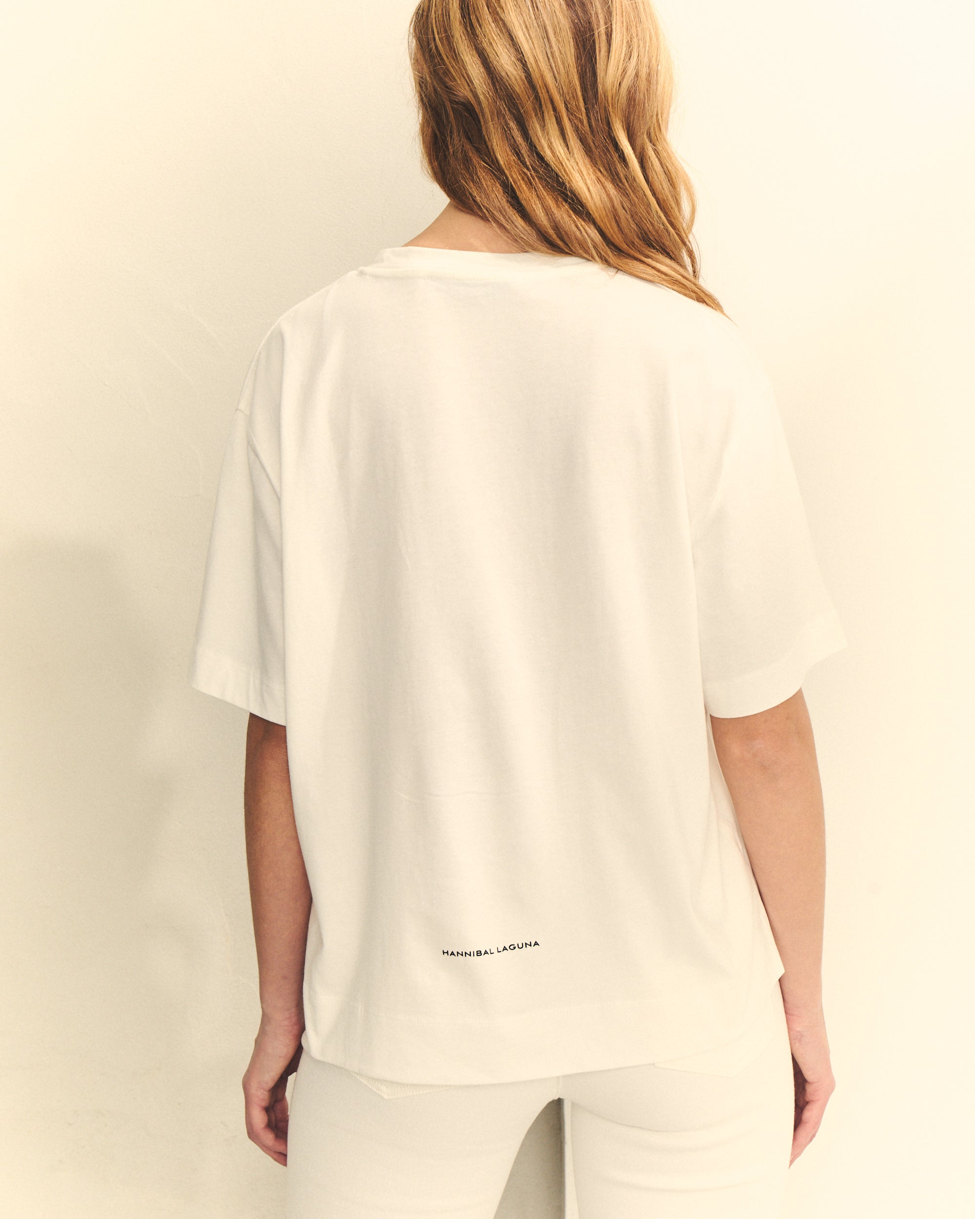 CAMISETA BORDADO FLORES