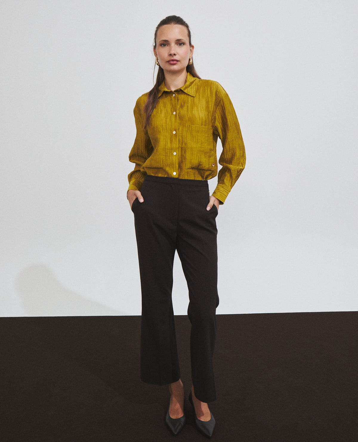 Camisa de mujer con tejido con textura