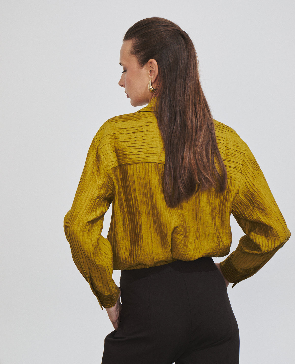 Camisa de mujer con tejido con textura