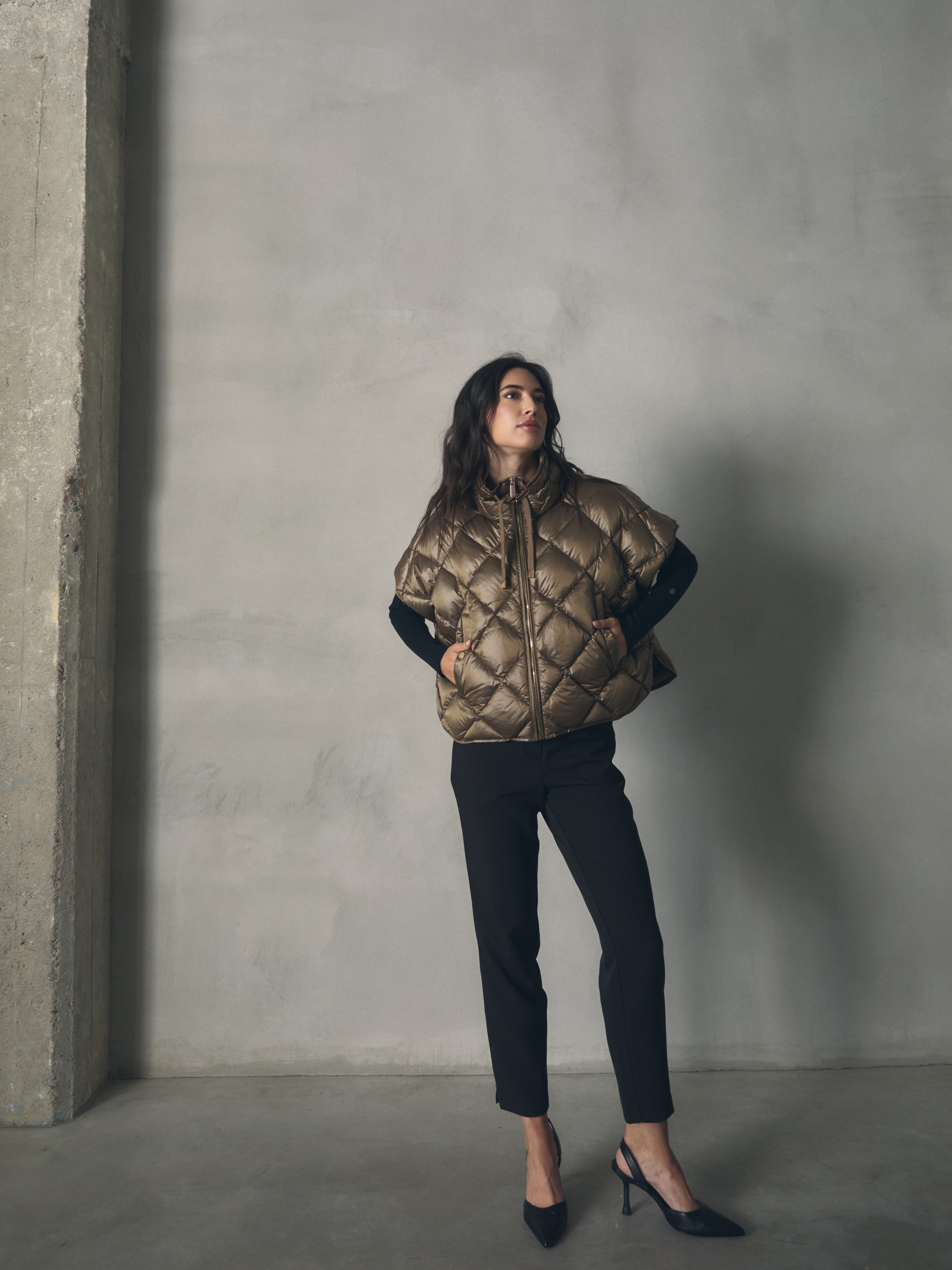 CHALECO PLUMAS ACOLCHADO ROMBO