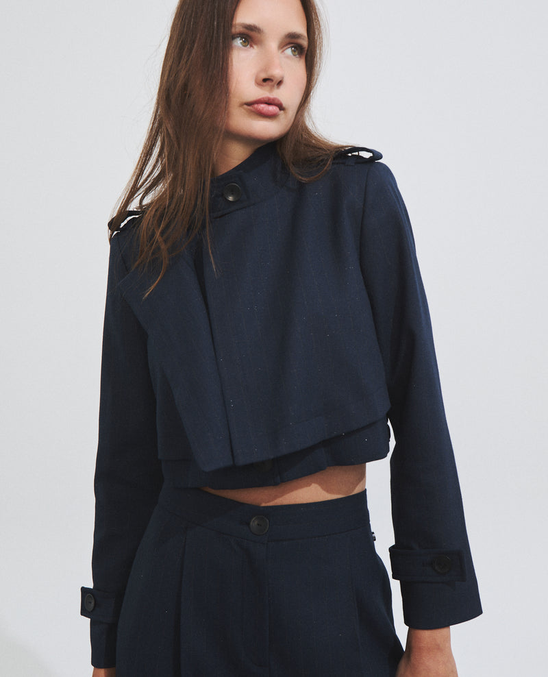 Chaqueta de mujer corta con brillo