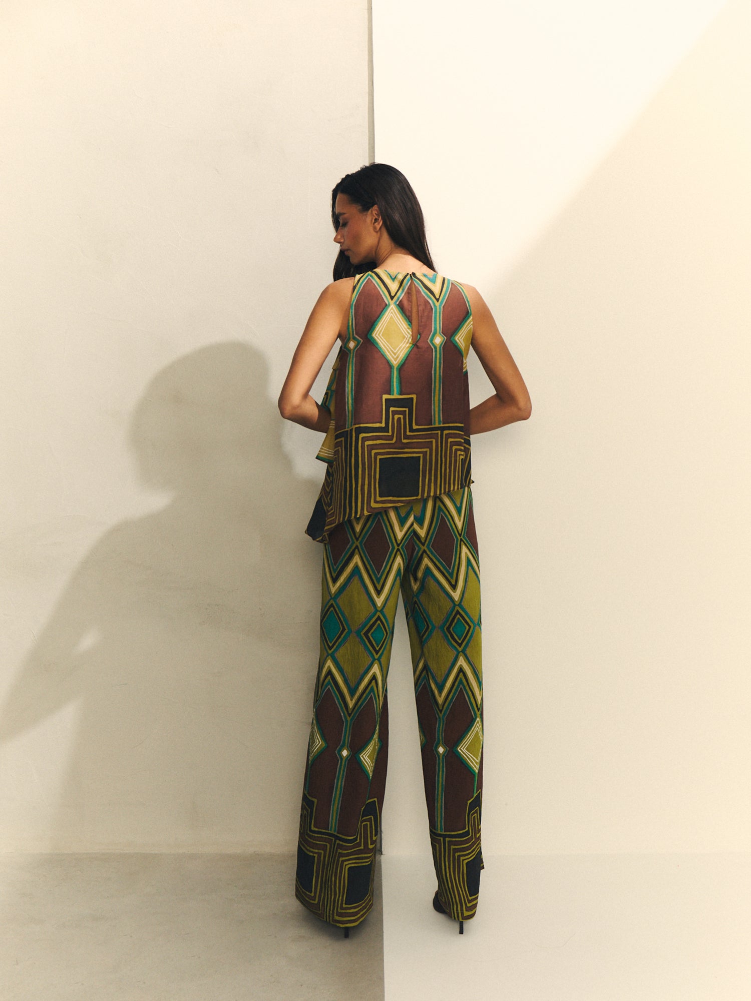 BLUSA ESTAMPADO CON VOLANTES