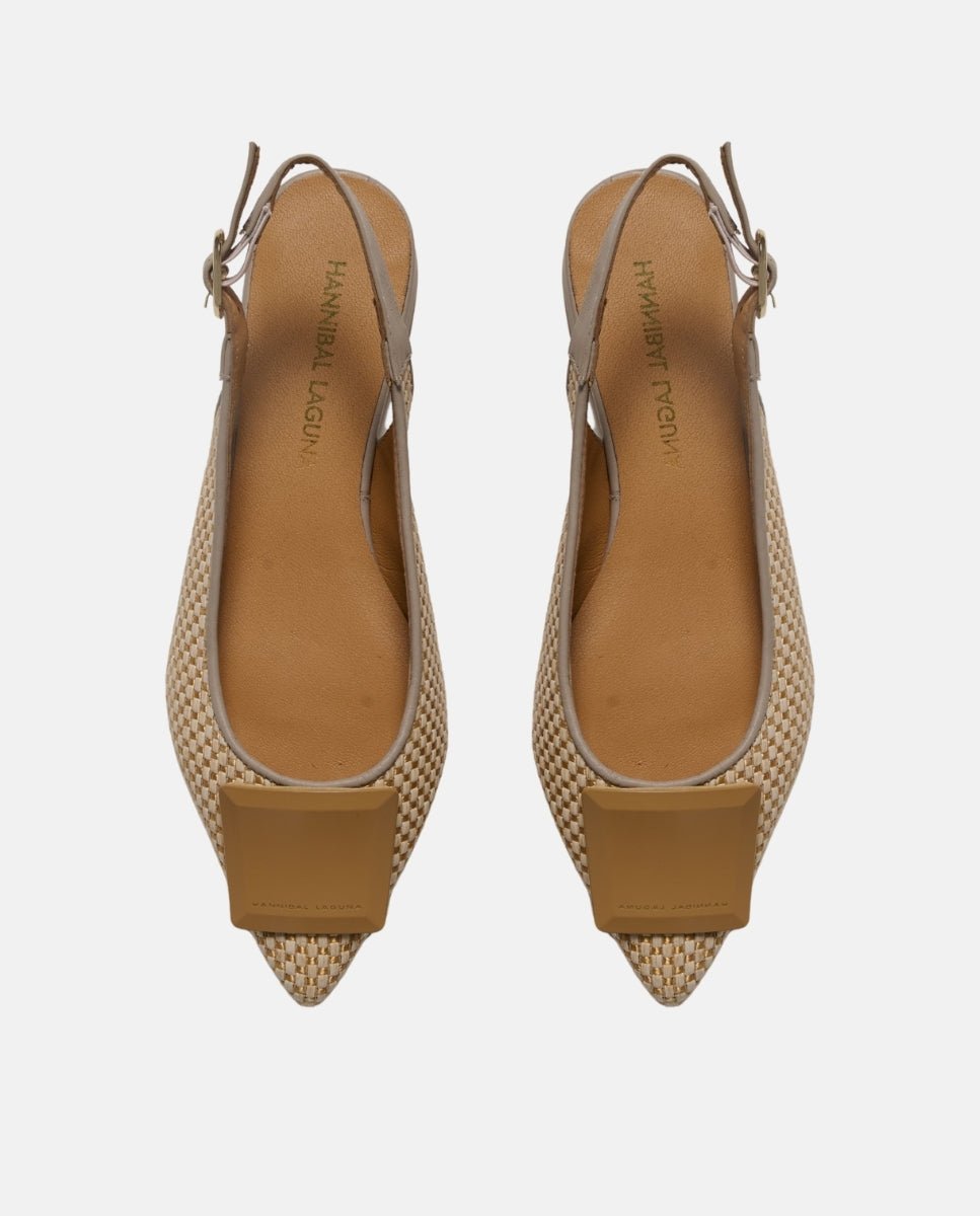 Calzado plano rafia nude invitada wedding season — Hannibal Laguna SS26