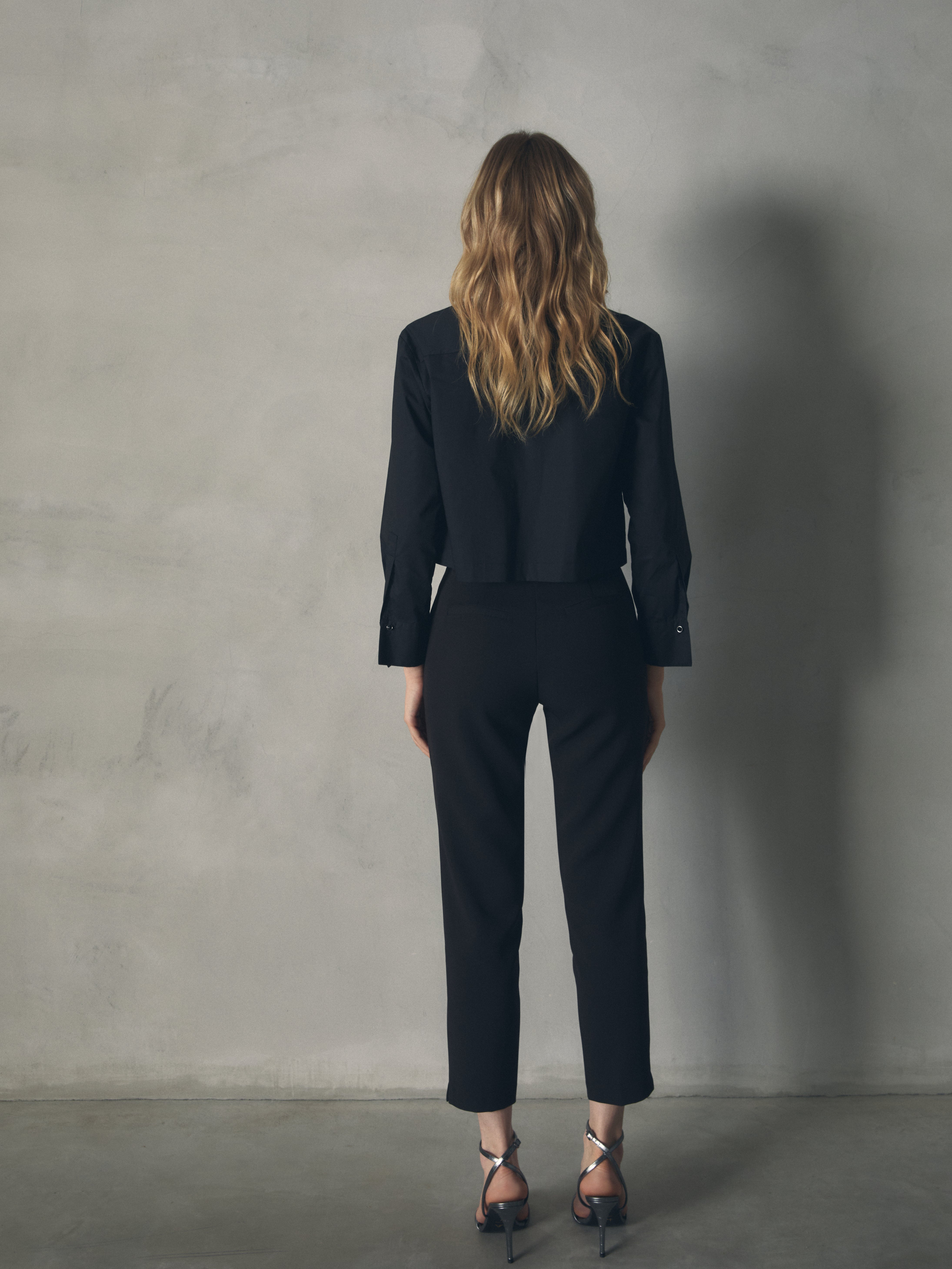 PANTALON PLIEGUE BOTÓN