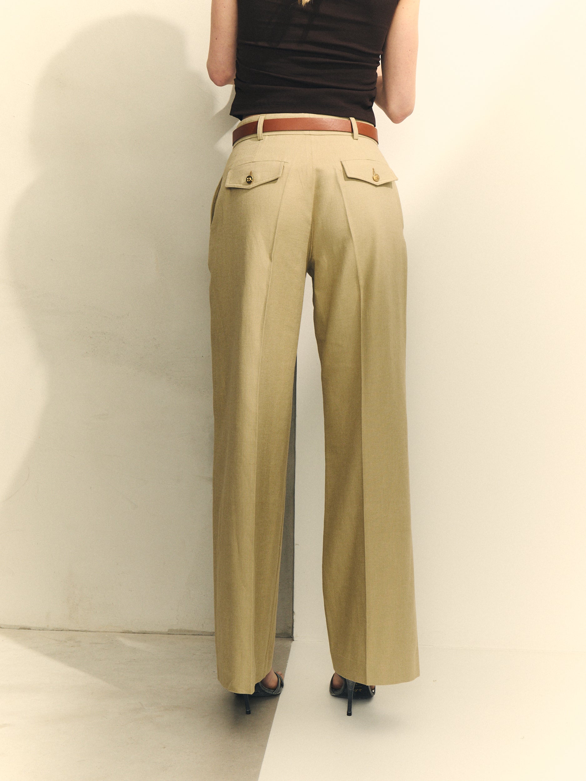 PANTALON ANCHO CON CINTURON