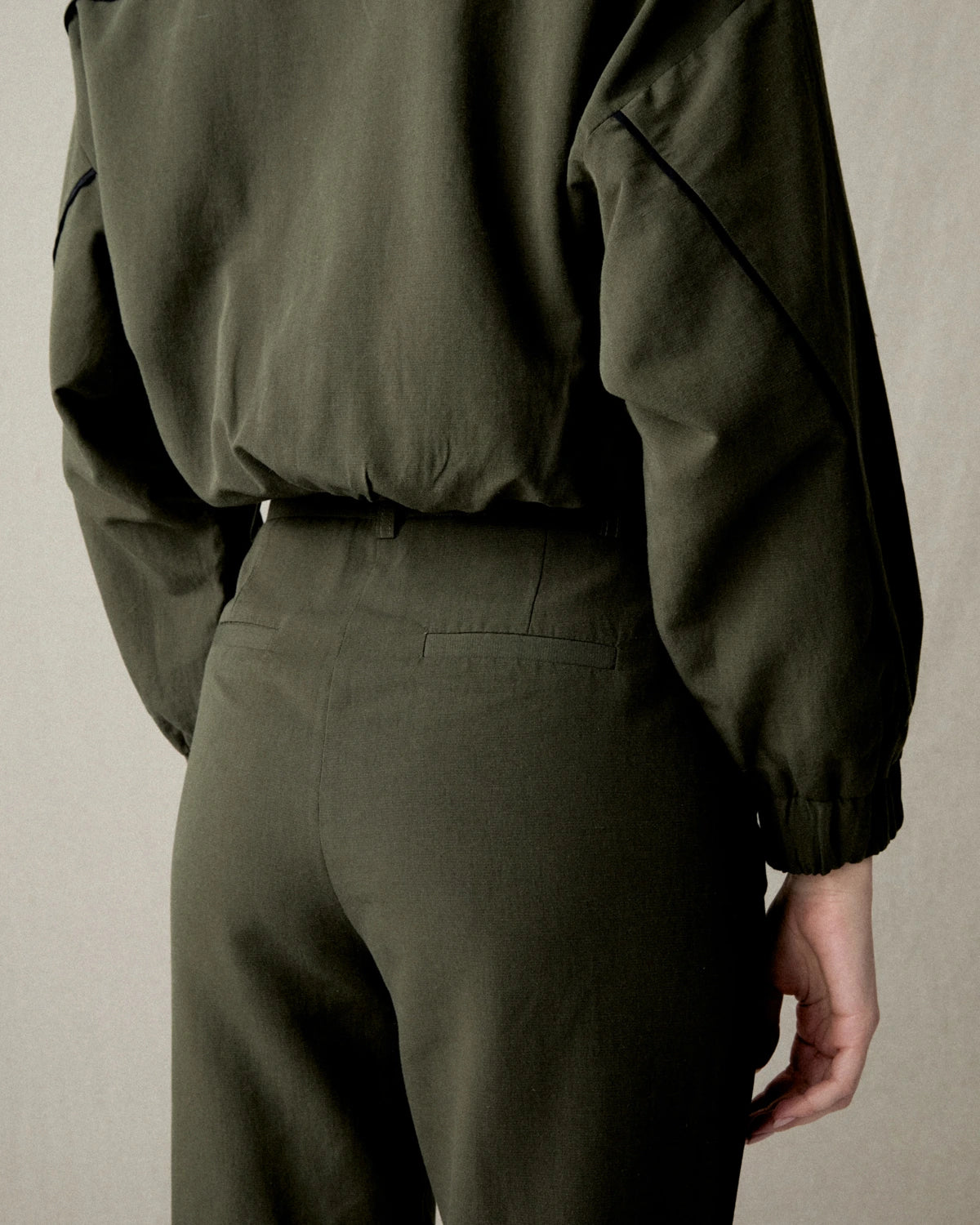 PANTALON ALGODÓN COSTURA VISTA
