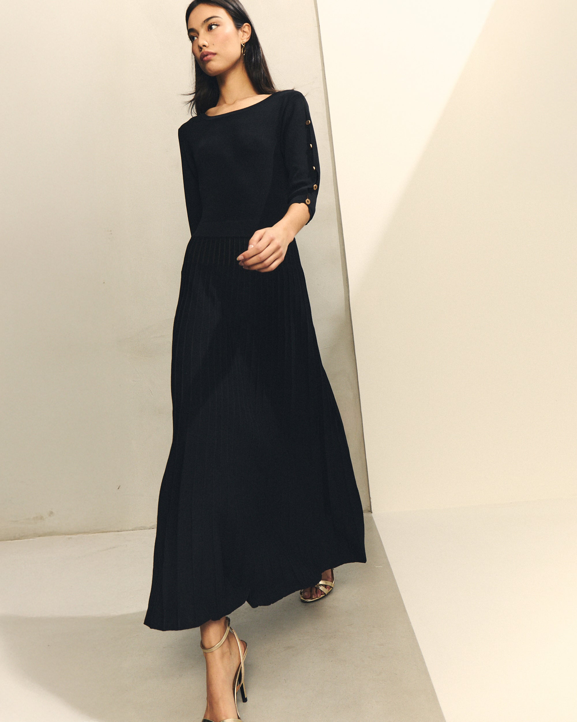 Vestido midi con botones en manga mujer elegante negro — Hannibal Laguna Collection SS26