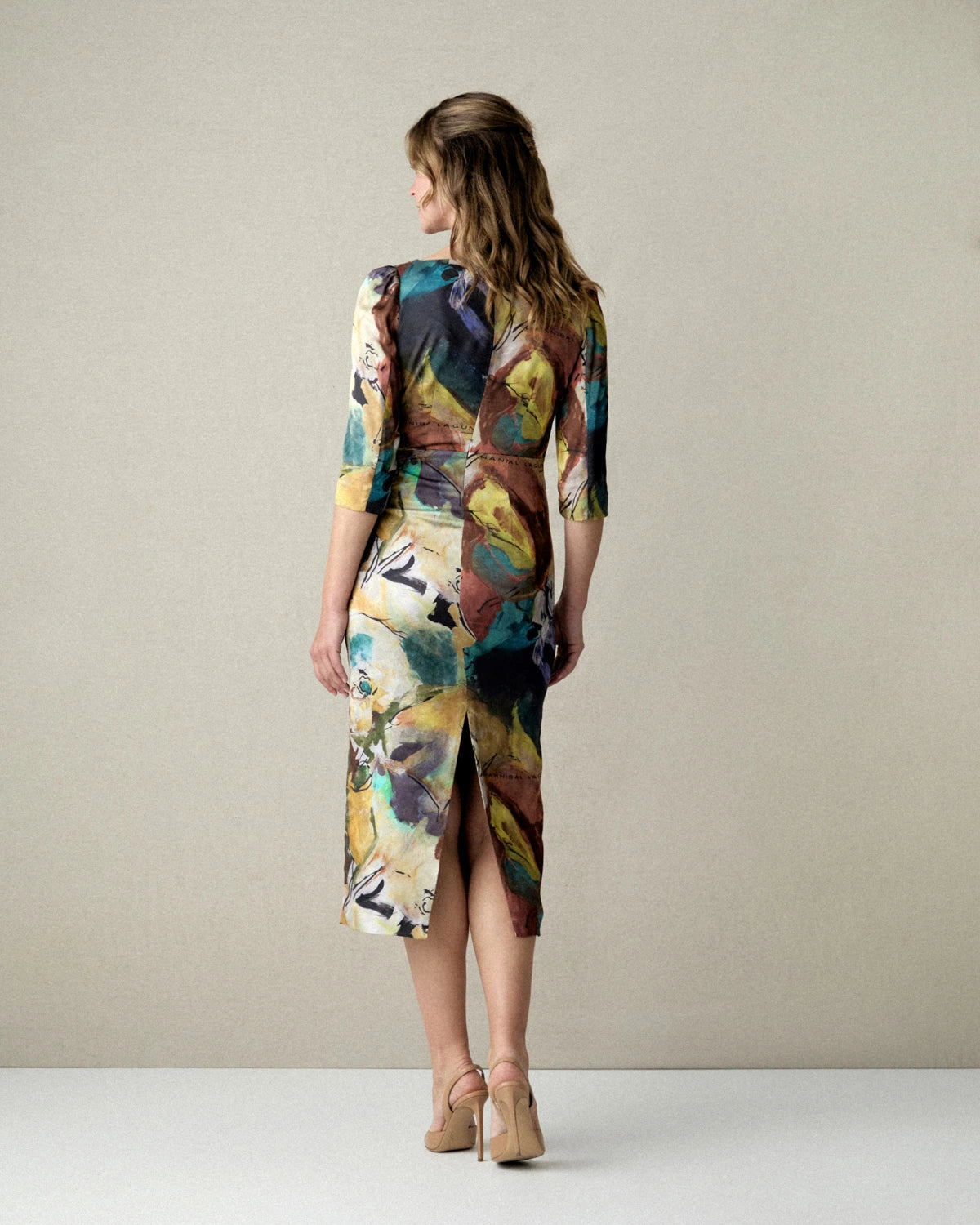 VESTIDO COCTEL ESTAMPADO DEGRADADO MANGA TRES CUARTOS