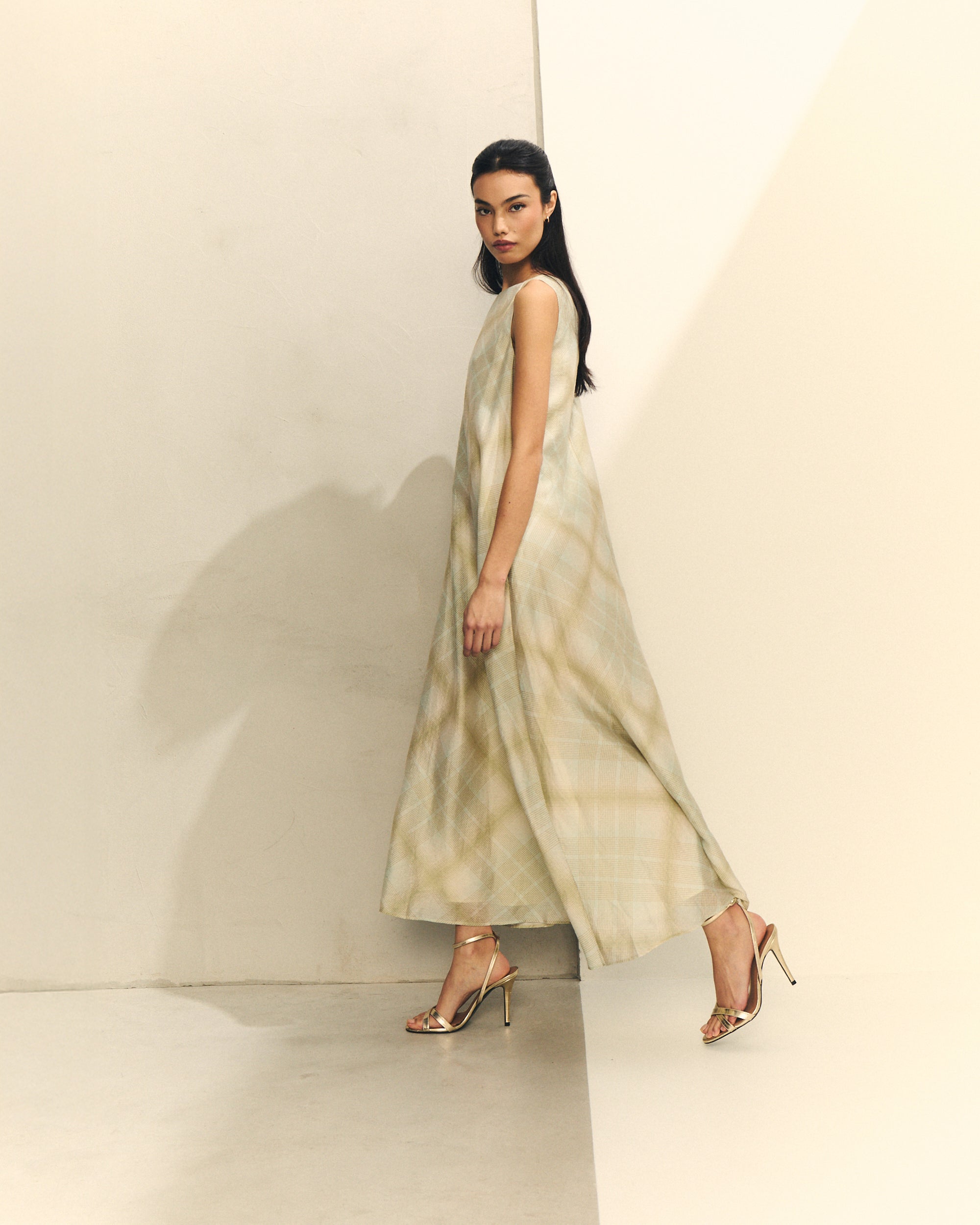 Vestido largo verde para invitada de boda primavera-verano — Hannibal Laguna Collection