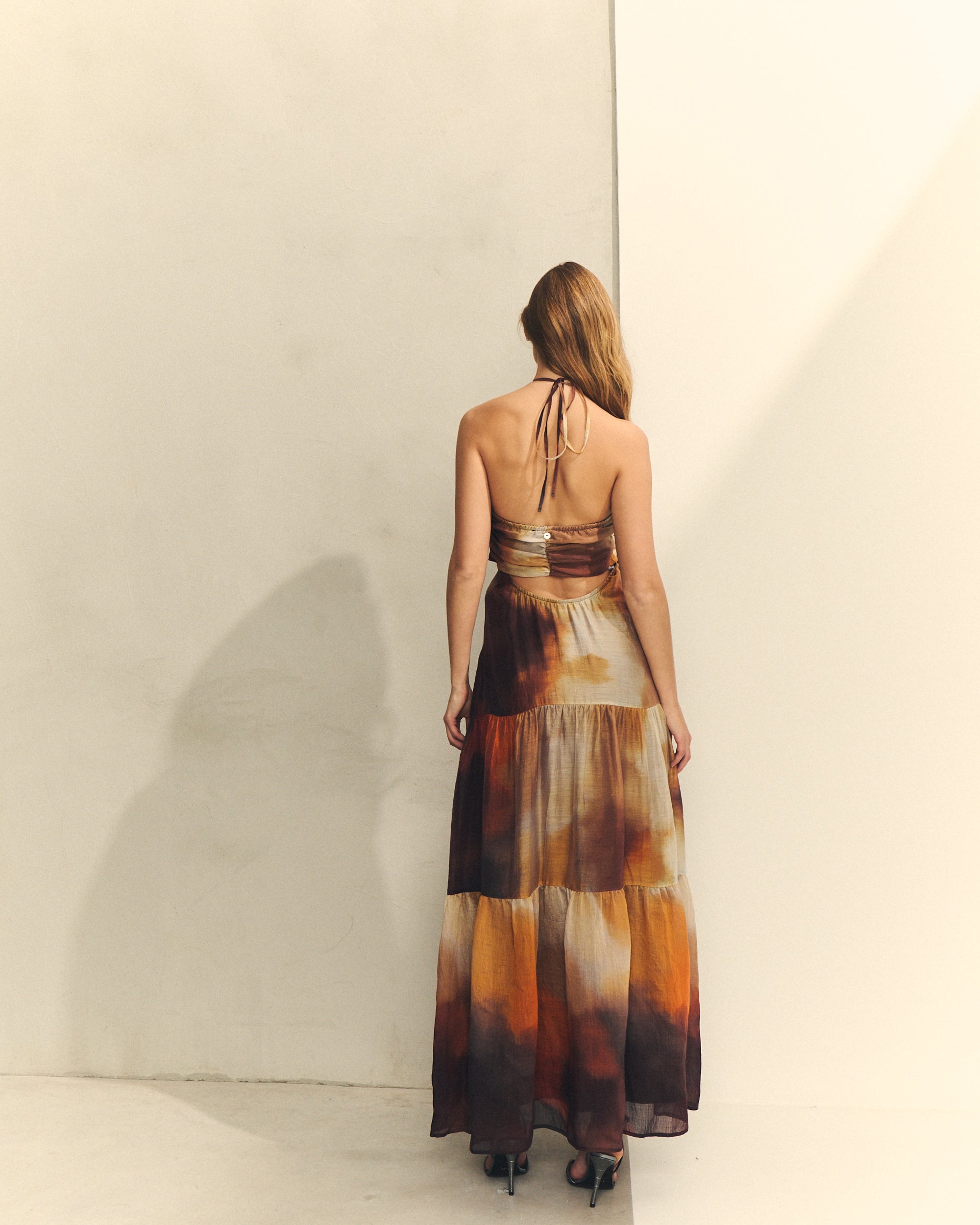 VESTIDO FRUNCIDO ATADO AL CUELLO