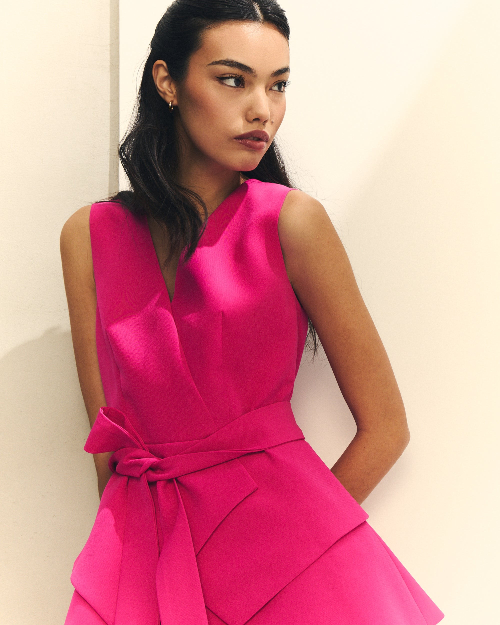 VESTIDO CORTO CON VOLANTES