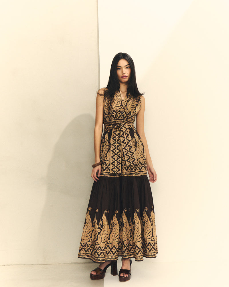 VESTIDO SIN MANGA BORDADO