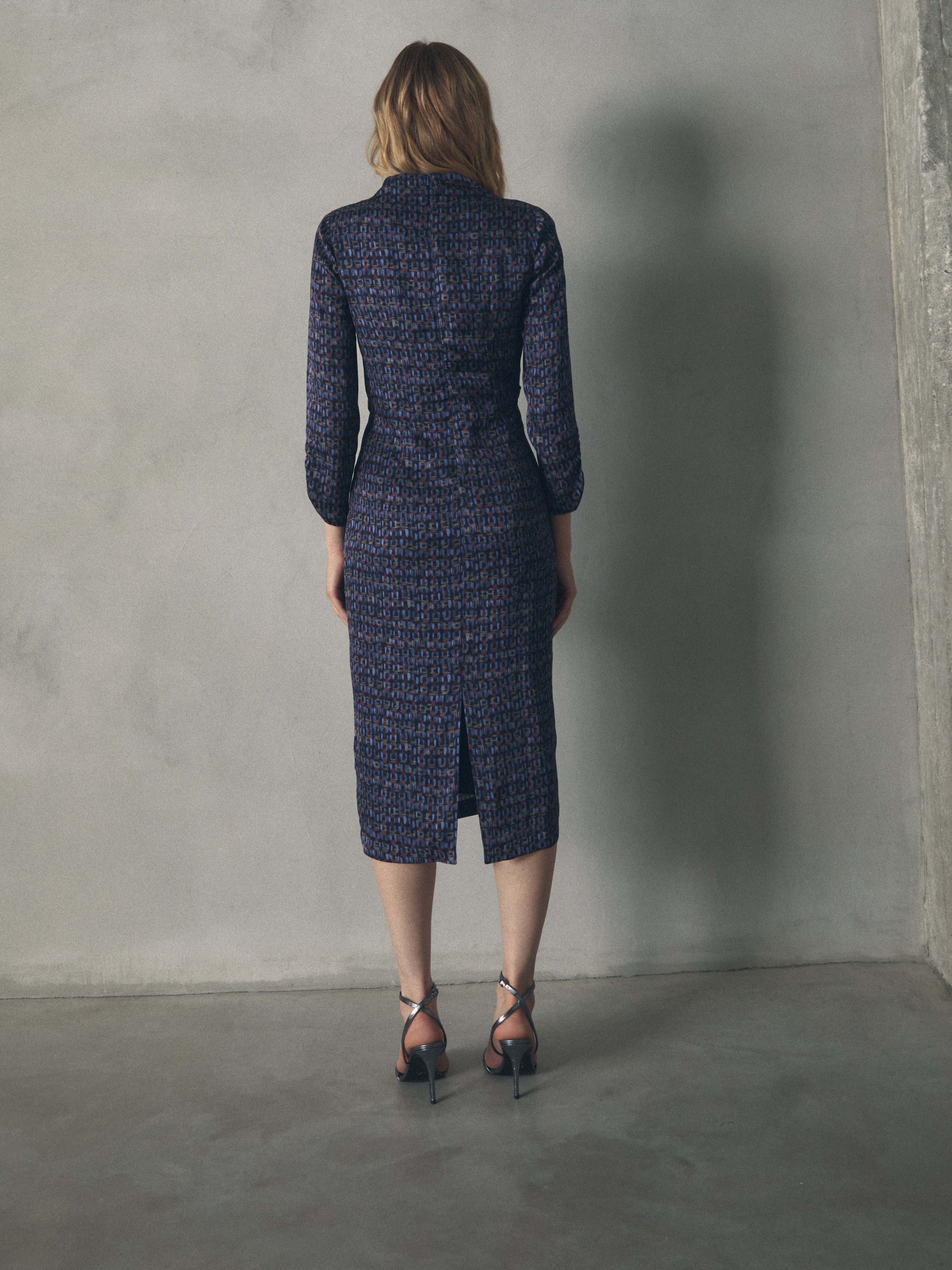 VESTIDO ESTAMPADO MANGA LARGA