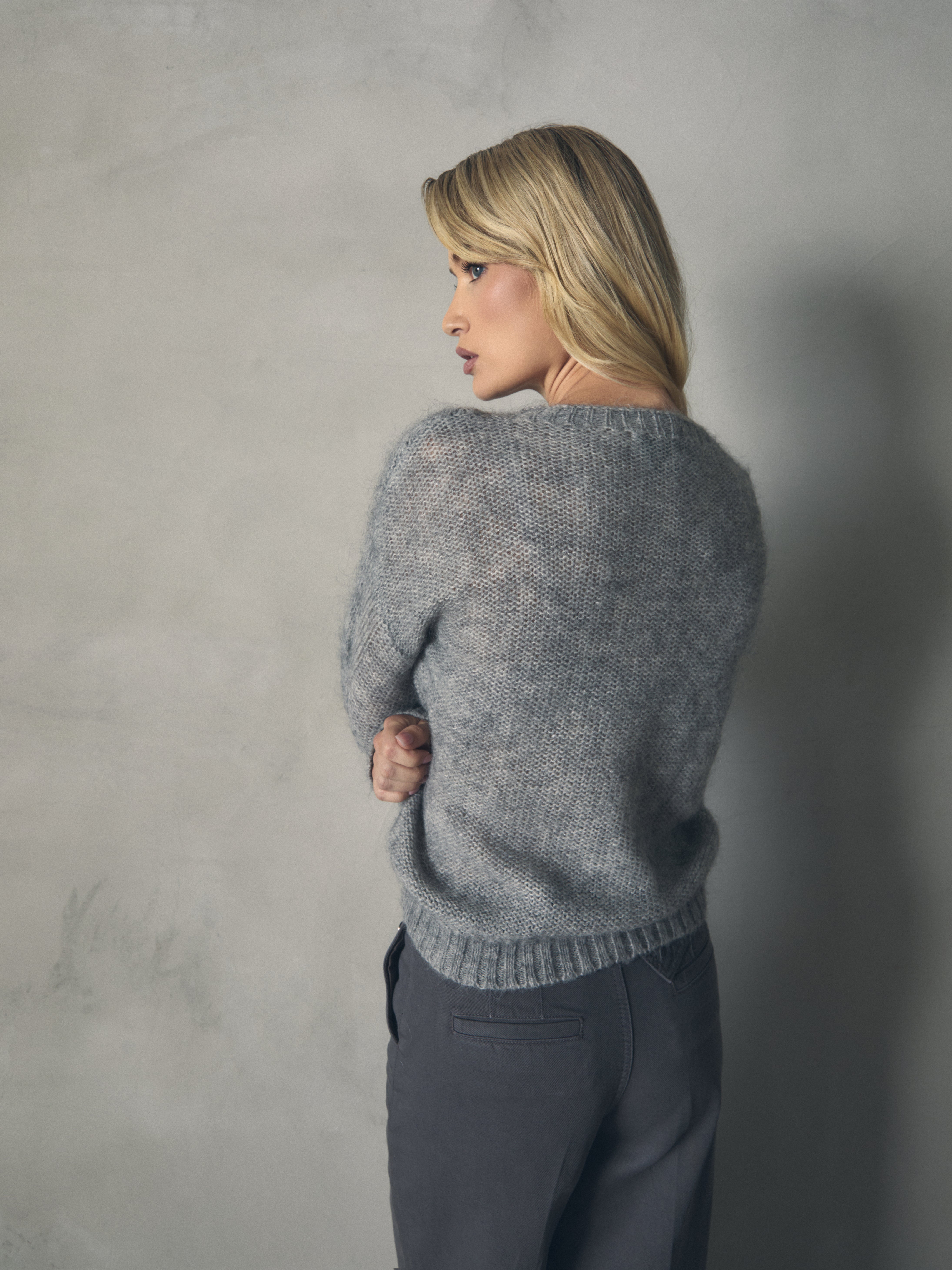 JERSEY MOHAIR MANGAS ABULLONADAS