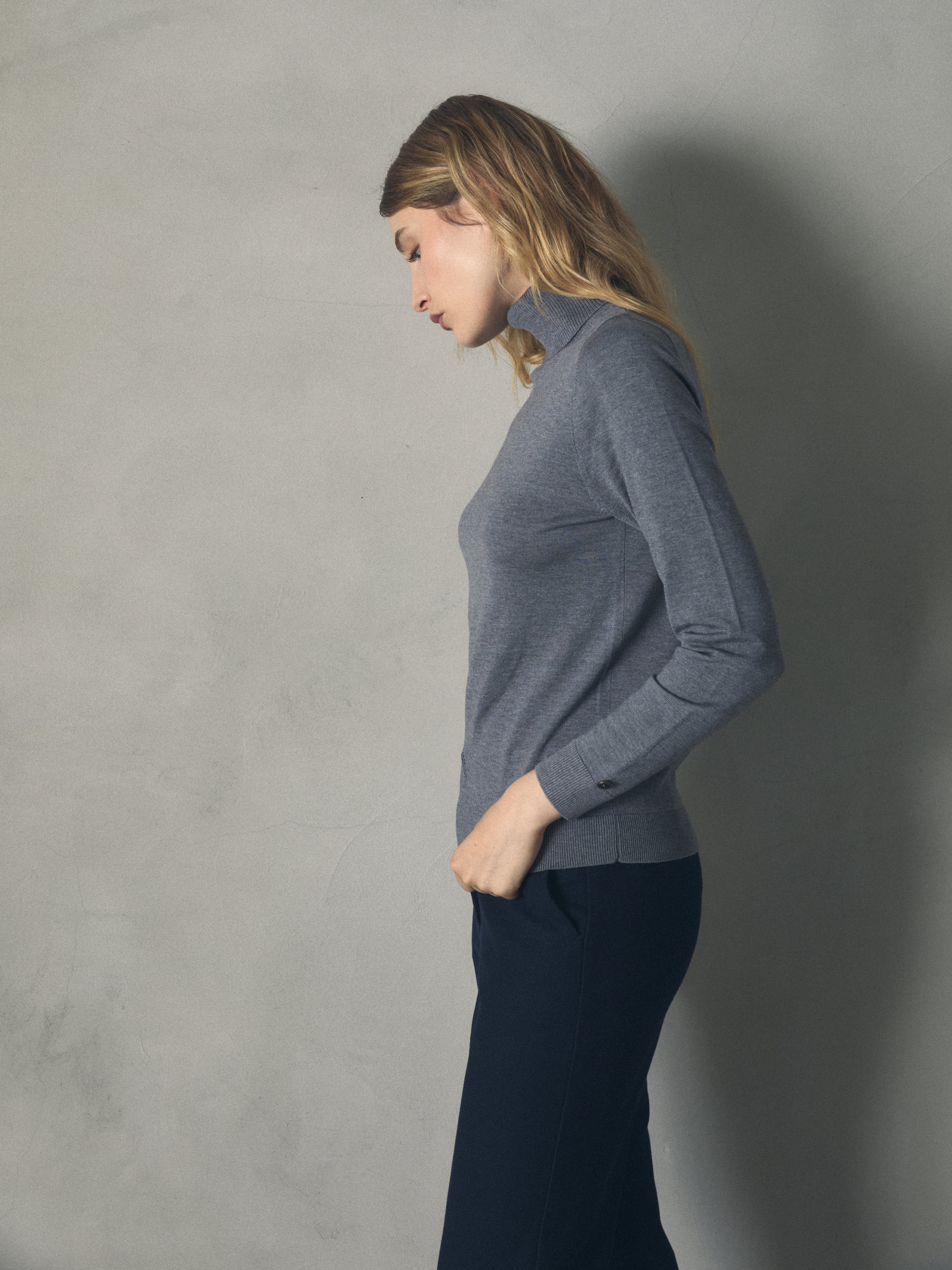 JERSEY BASICO CISNE CON LOGO