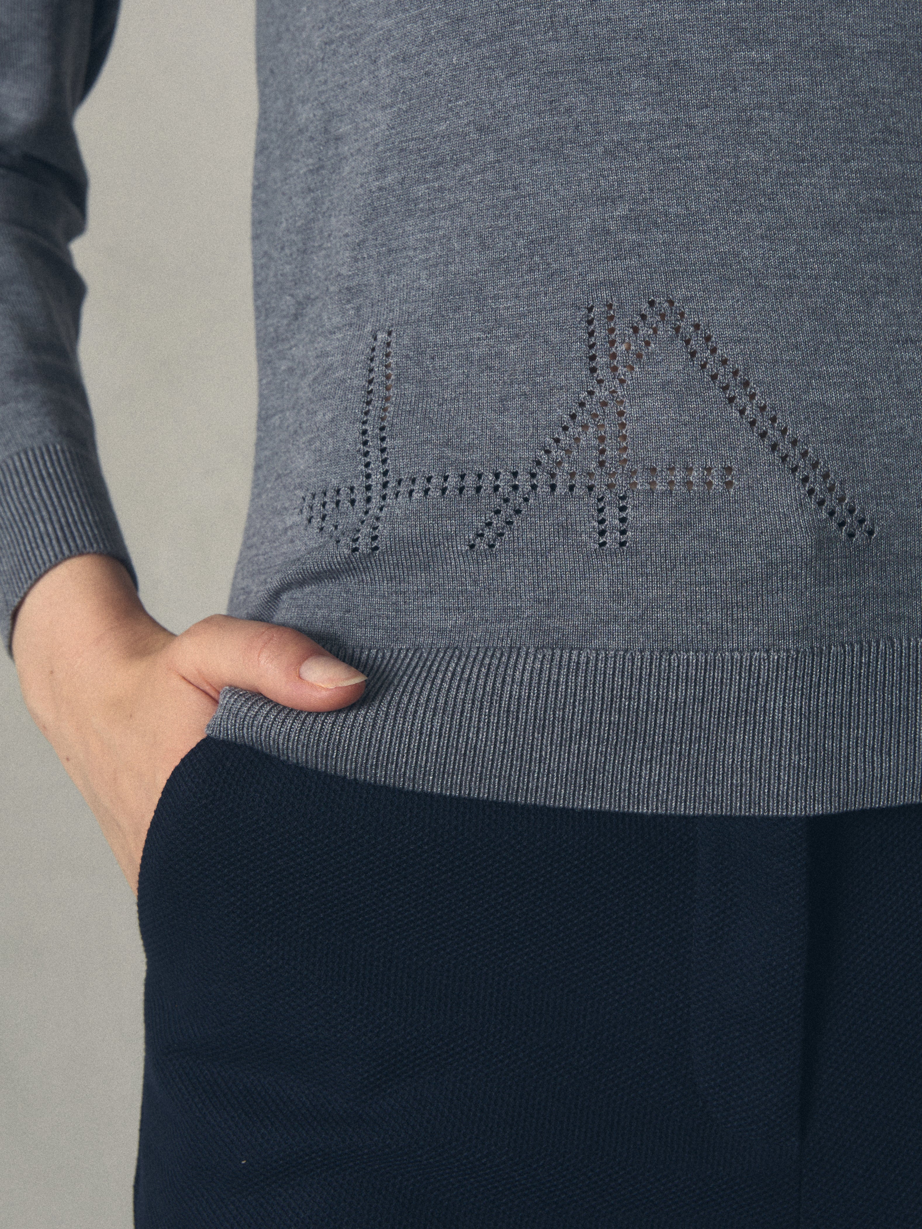 JERSEY BASICO CISNE CON LOGO