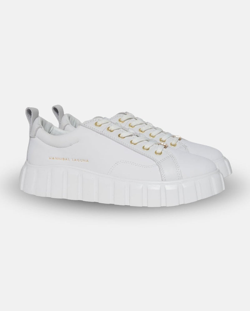 Zapatilla de Piel Blanca con Plataforma