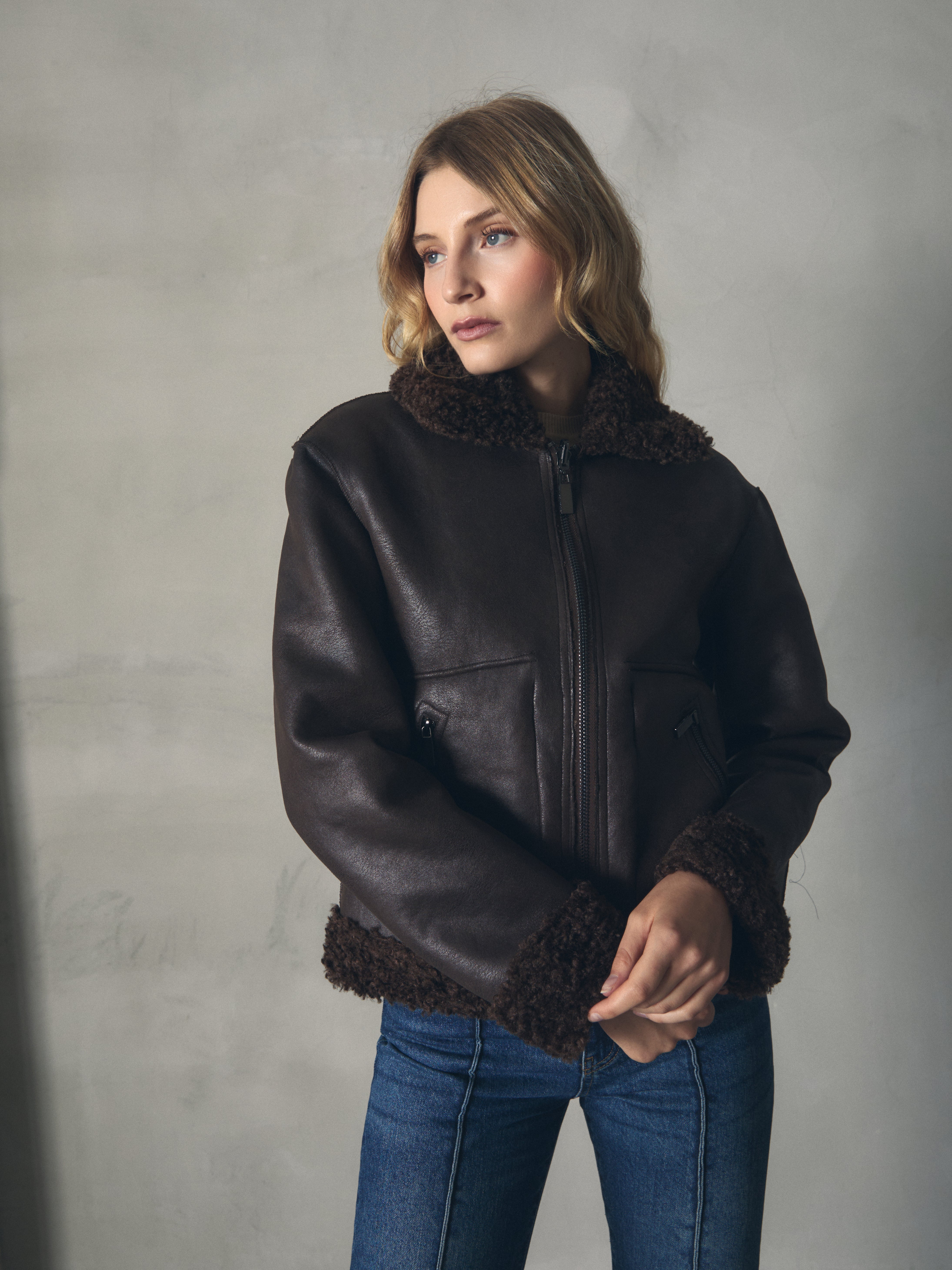 CAZADORA CORTA BOLSILLOS GRANDES de mujer Hannibal Laguna Collection