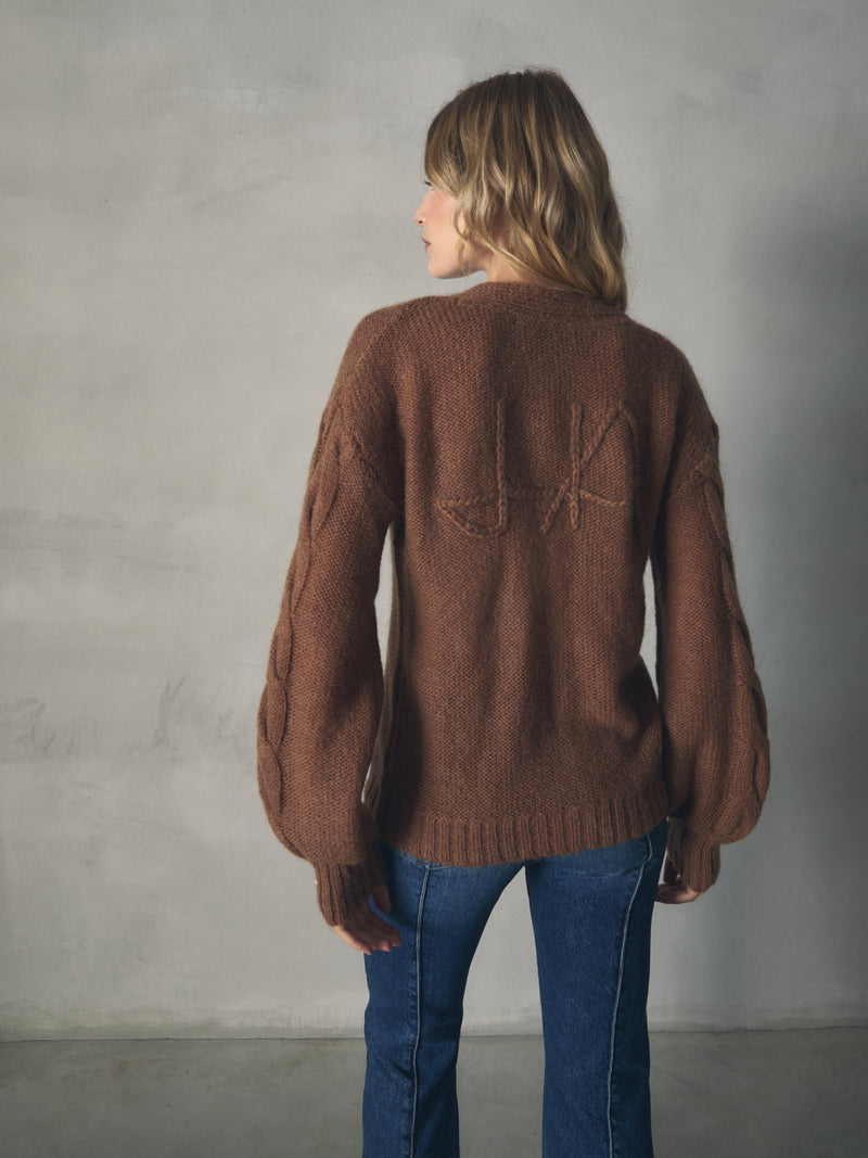 CHAQUETA MOHAIR MANGAS ABULLONADAS