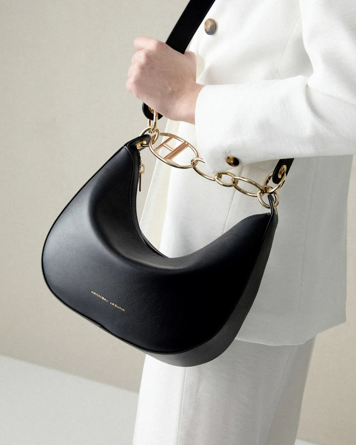 HOBO BAG ASA LOGO PIEL LISA NAVY de mujer Hannibal Laguna Collection