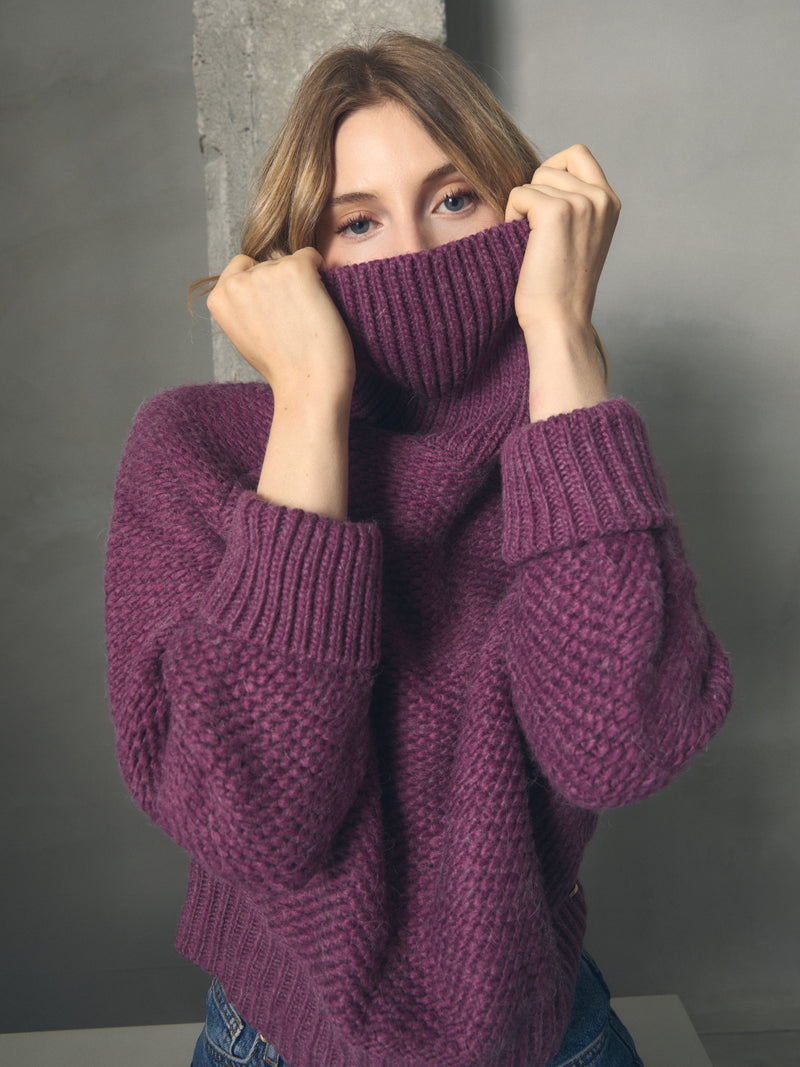 JERSEY ESTRUCTURA CUELLO CISNE