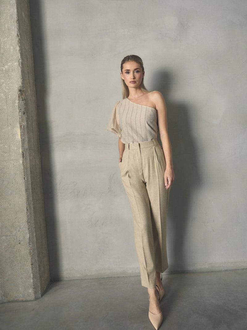 PANTALON RECTO CON BOTONES EN EL BAJO