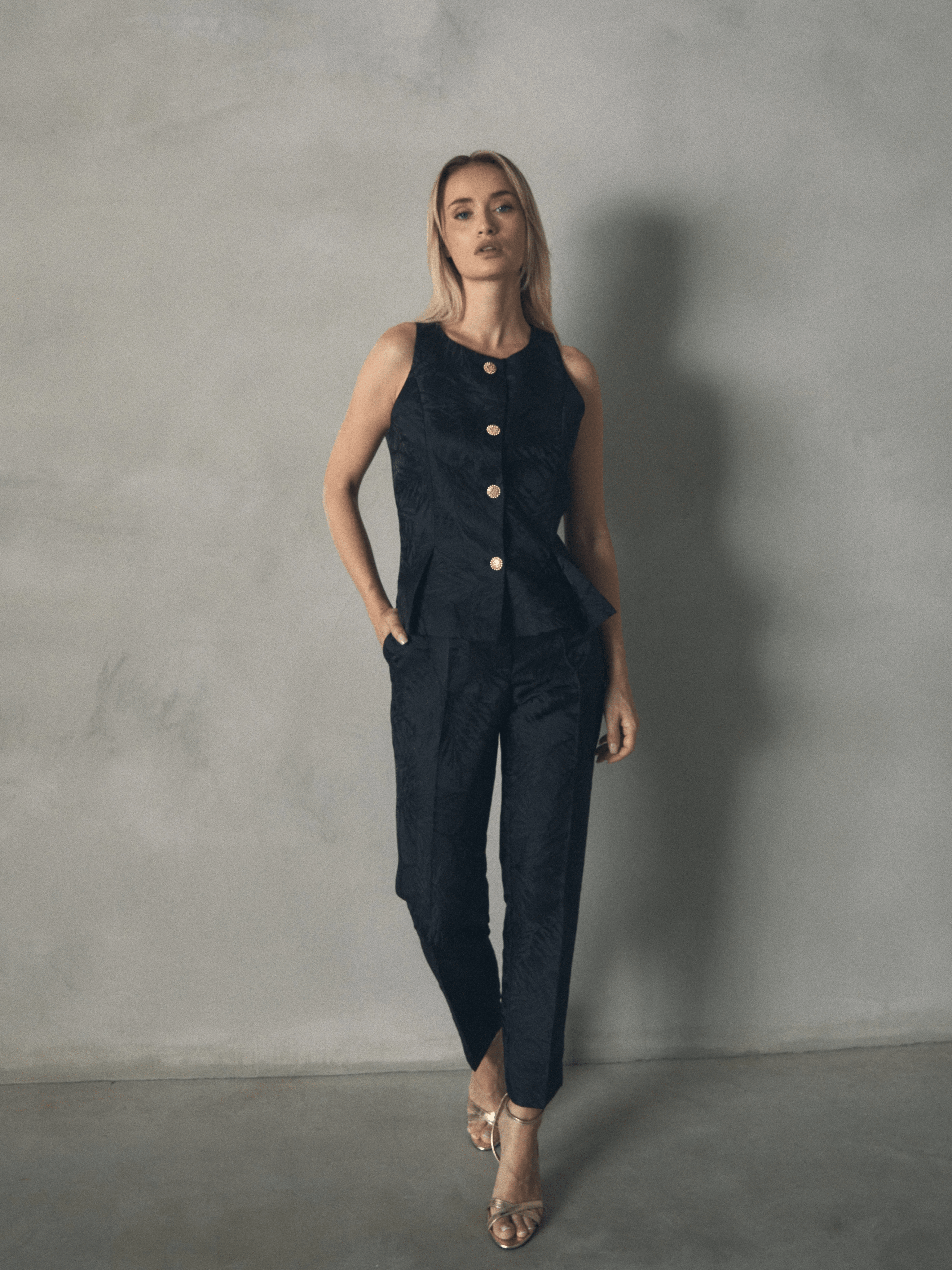 SHOP THE LOOK 6 - Hannibal Laguna Collection