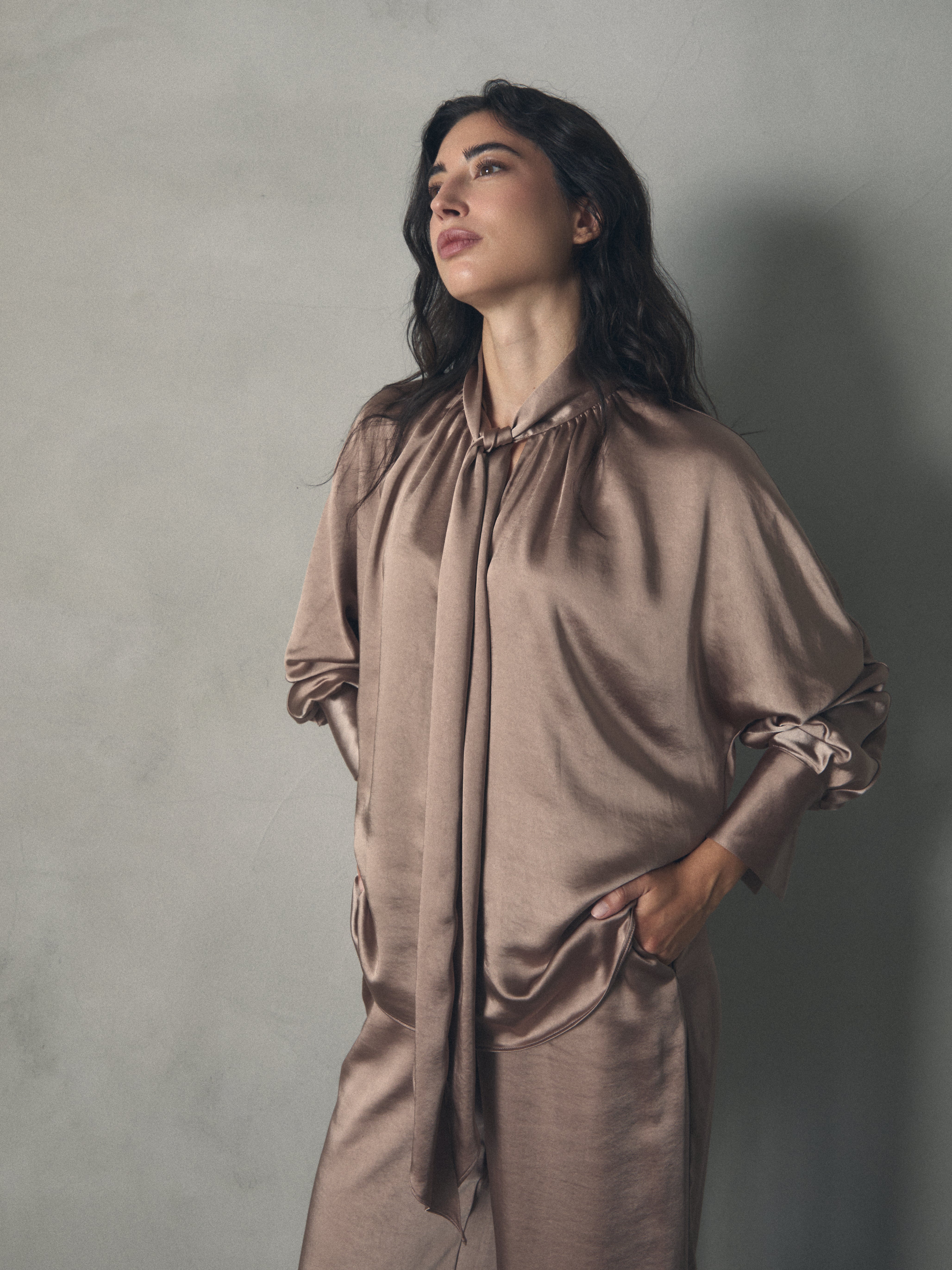 BLUSA LAZO EN CUELLO