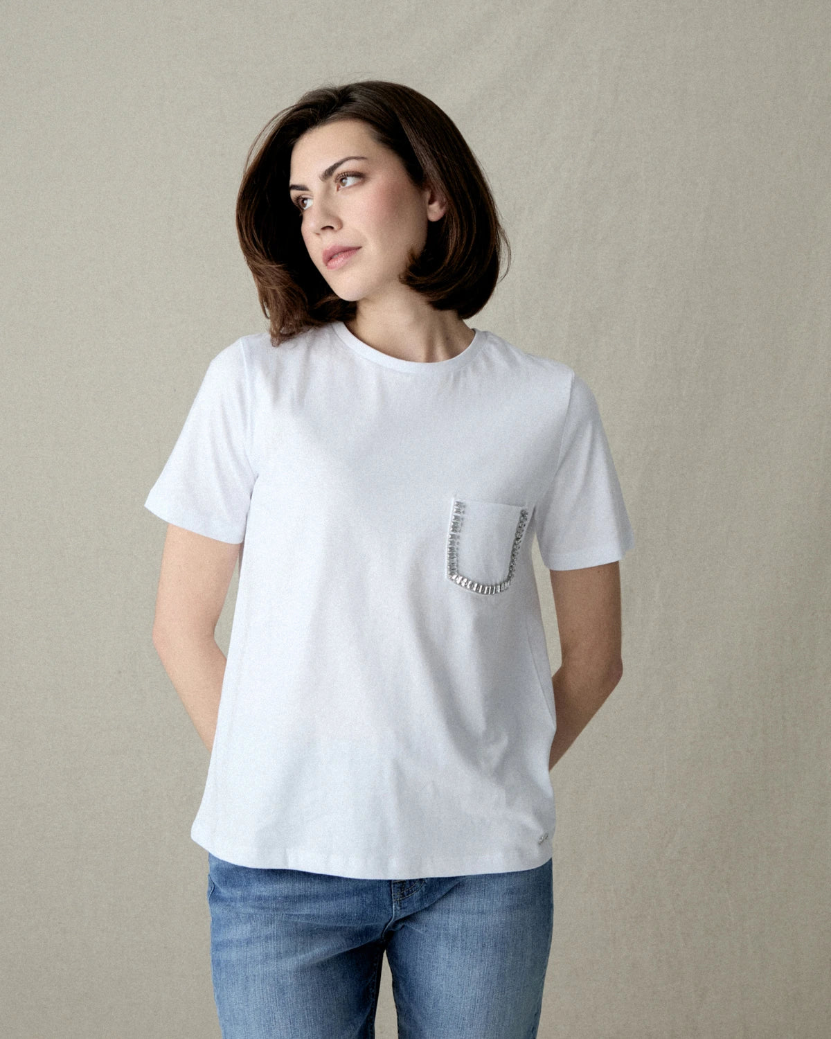 CAMISETA CUELLO CAJA BOLSILLO JOYA