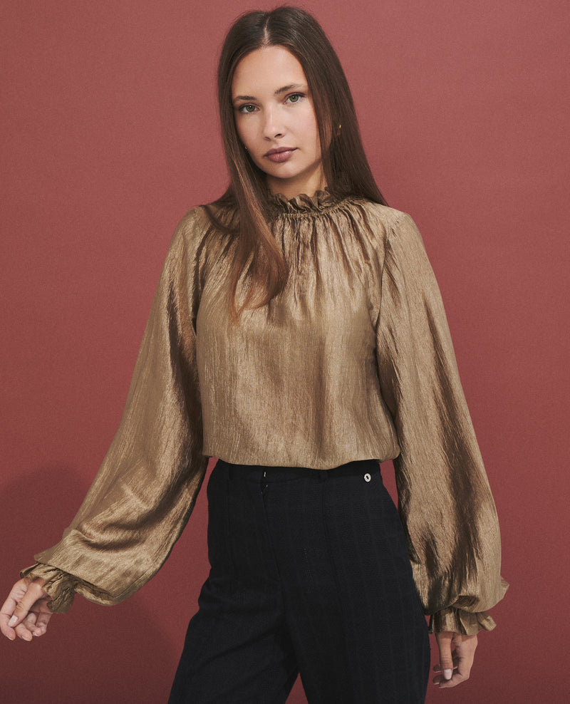 Blusa de mujer con tejido con textura