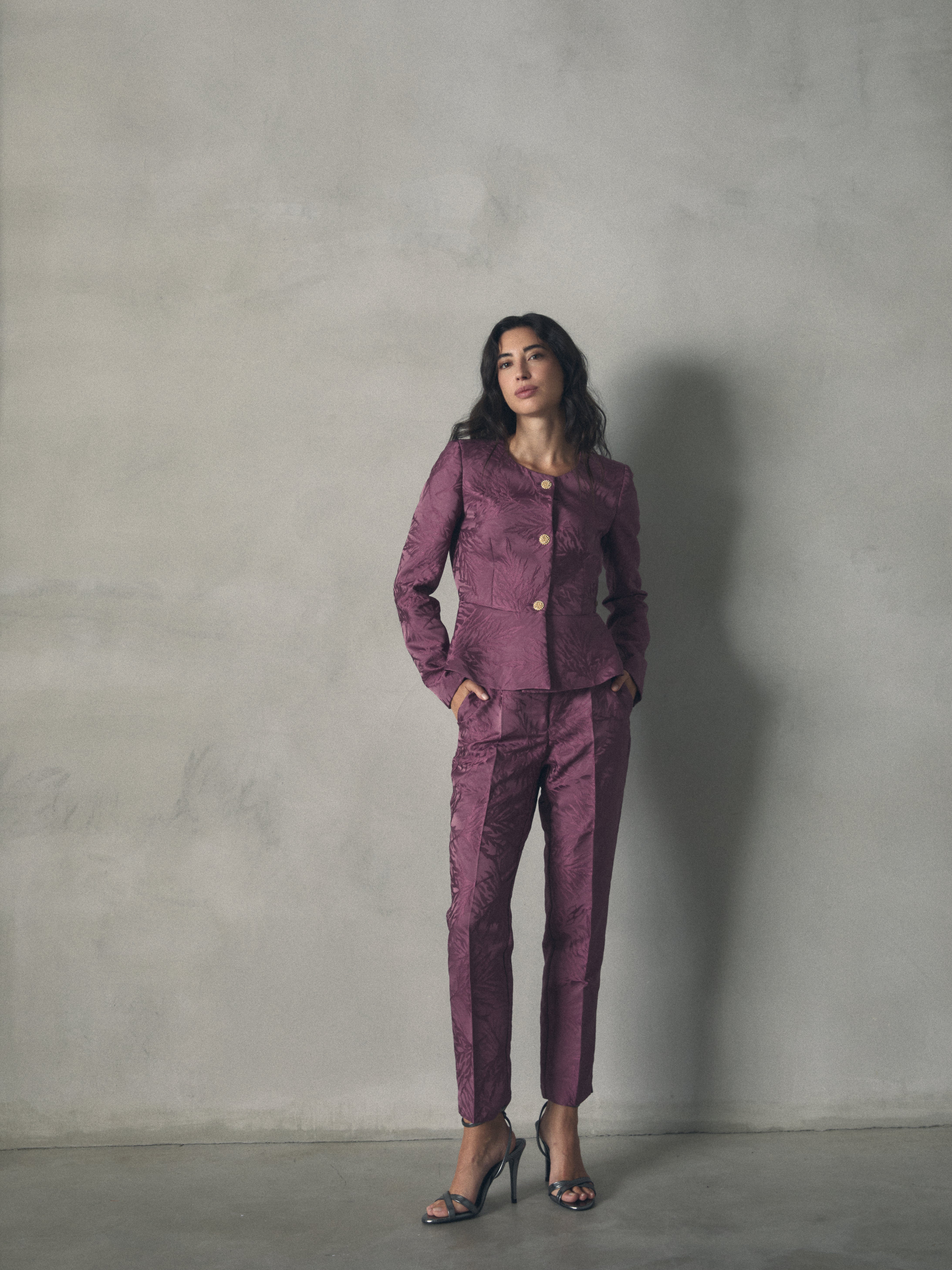CHAQUETA PEPLUM JACQUARD
