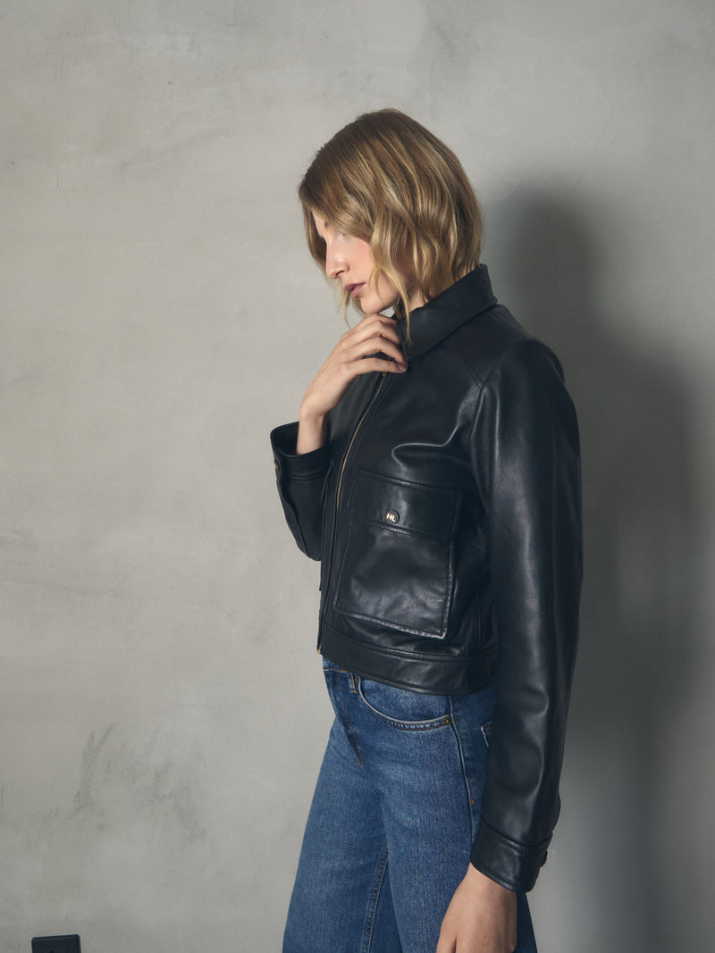 CAZADORA CUERO CON BOLSILLOS GRANDES