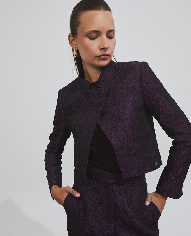 Chaqueta de mujer corta con cruce