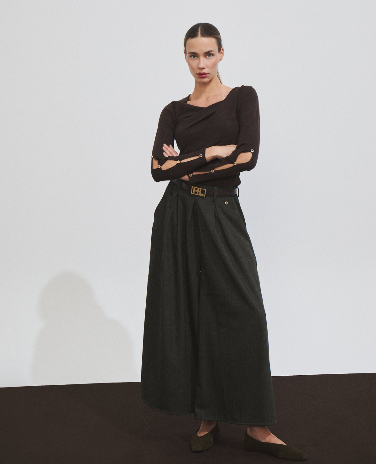 Pantalón de mujer de cintura alta y corte ancho