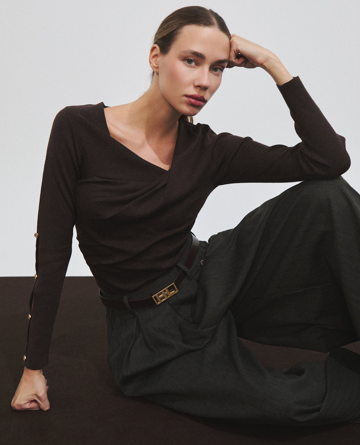 Pantalón de mujer de cintura alta y corte ancho