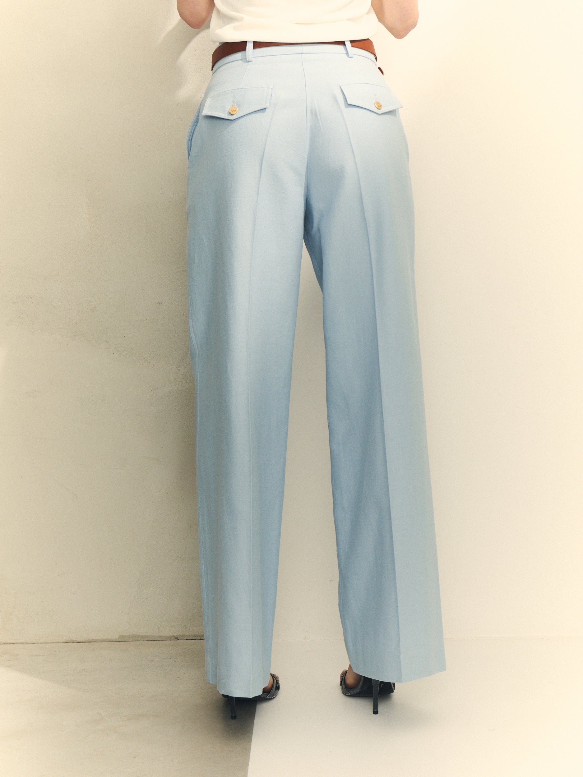 PANTALON ANCHO CON CINTURON