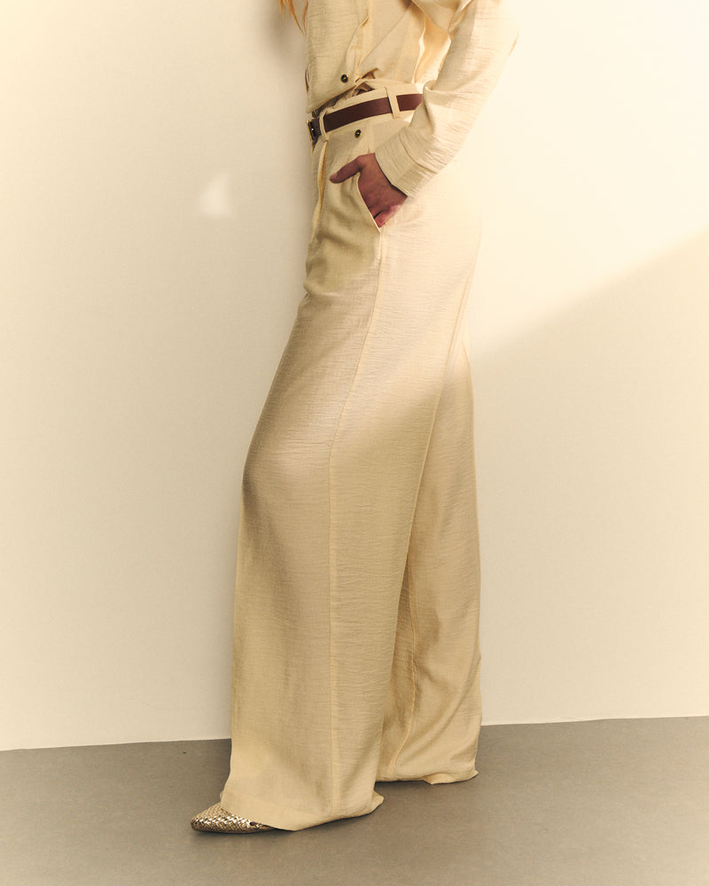 PANTALON ANCHO BRILLO CON CINTURON