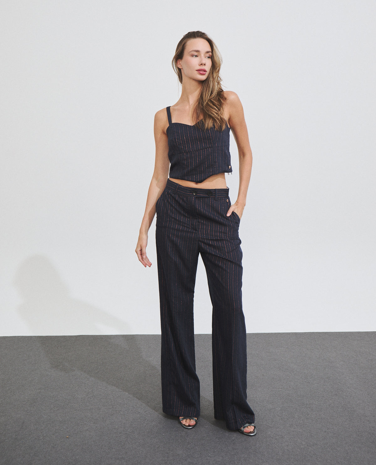 Top de mujer de tirantes estilo corsé
