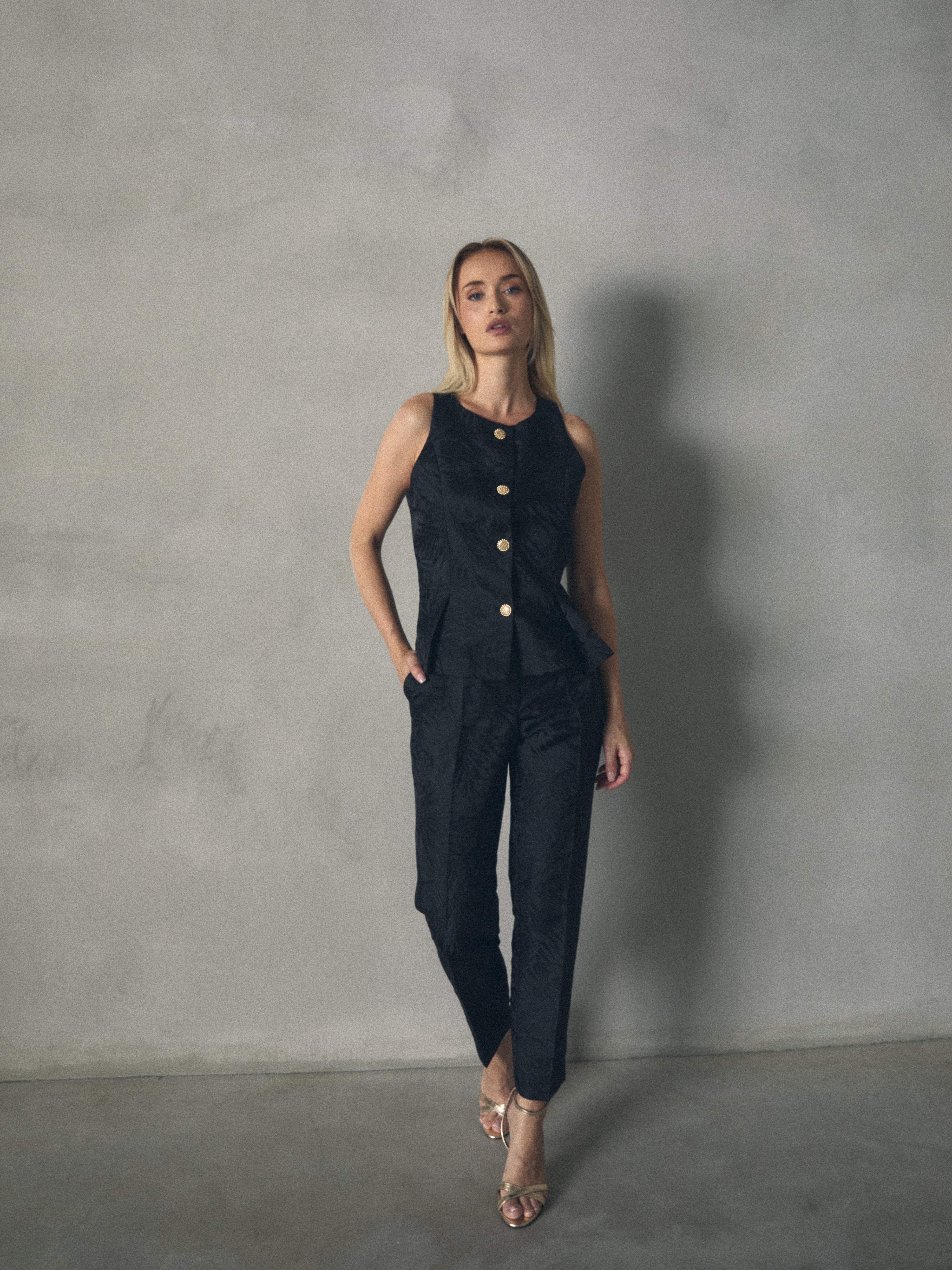 TOP JACQUARD NEGRO