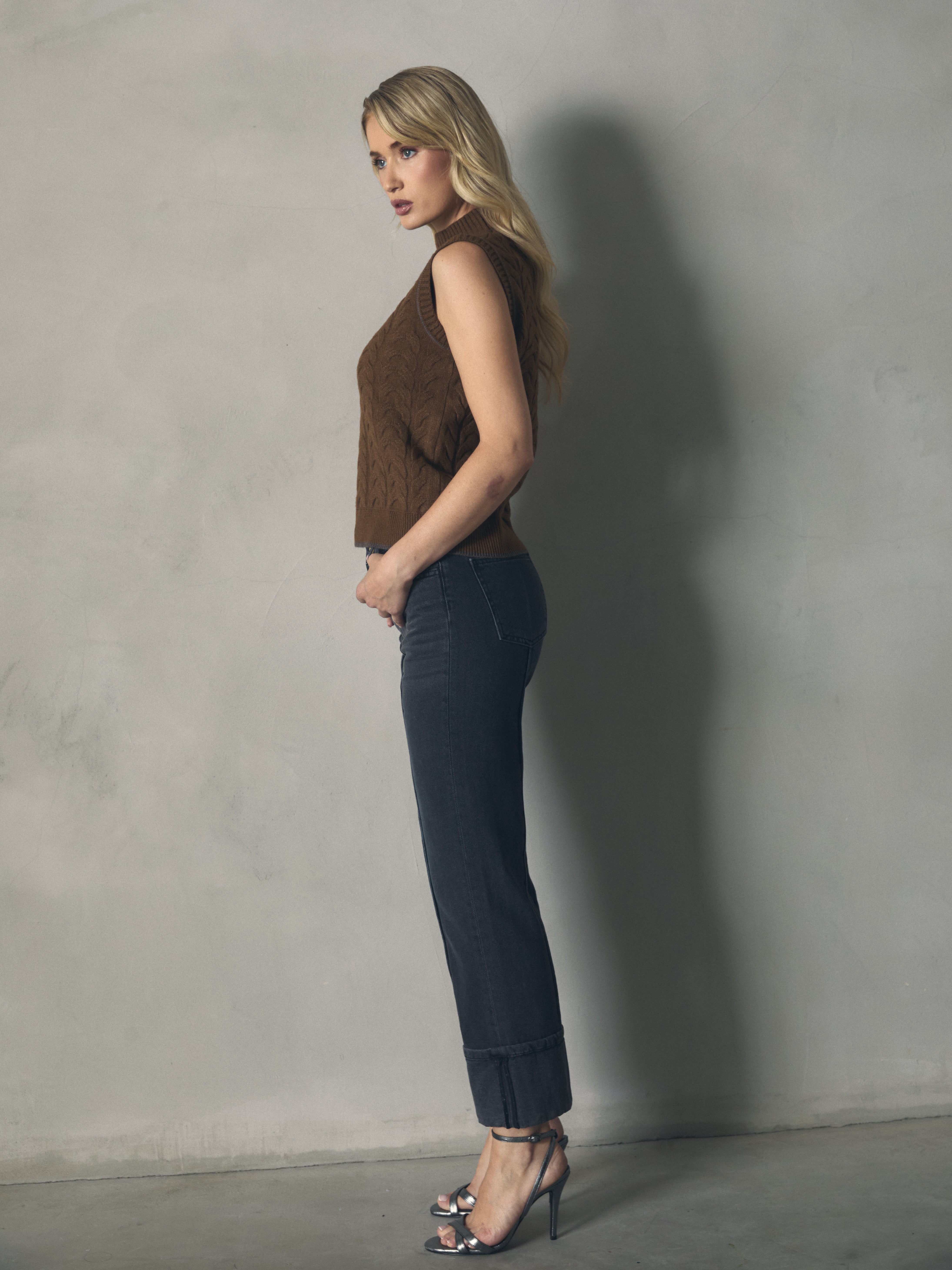 TOP DE PUNTO CUELLO CISNE DISEÑO OCHOS