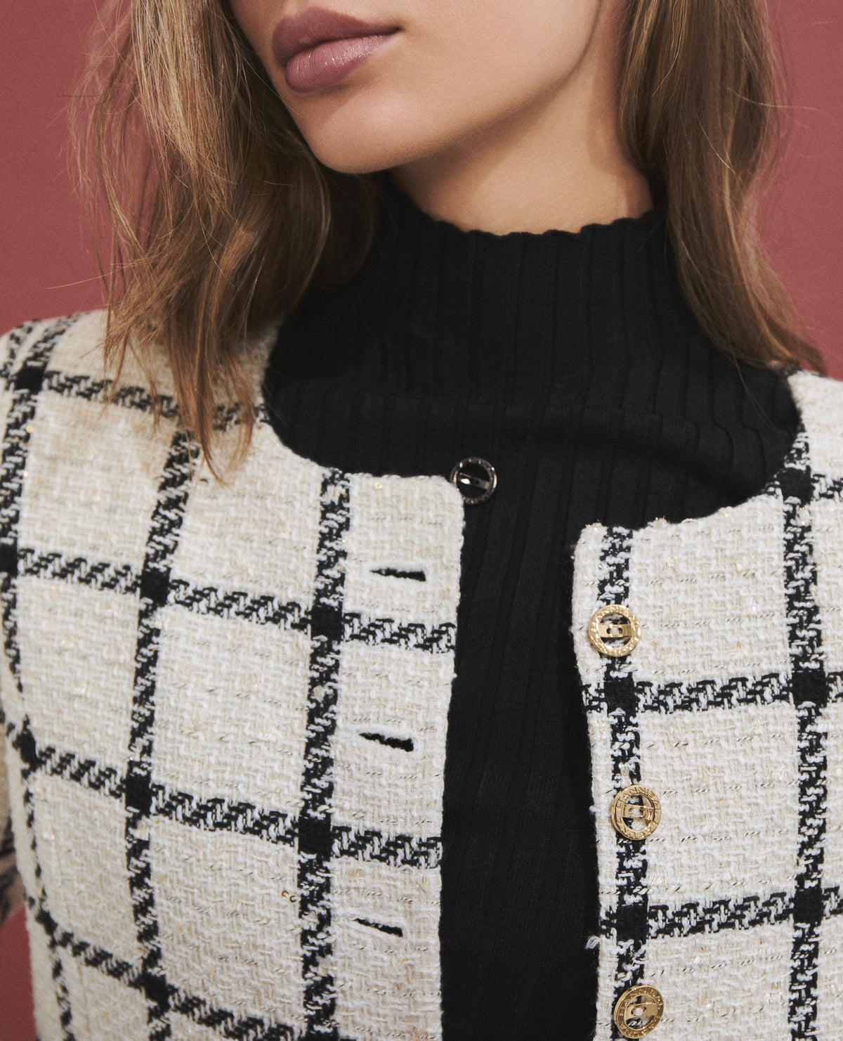 Jersey de mujer de canalé con cuello alto
