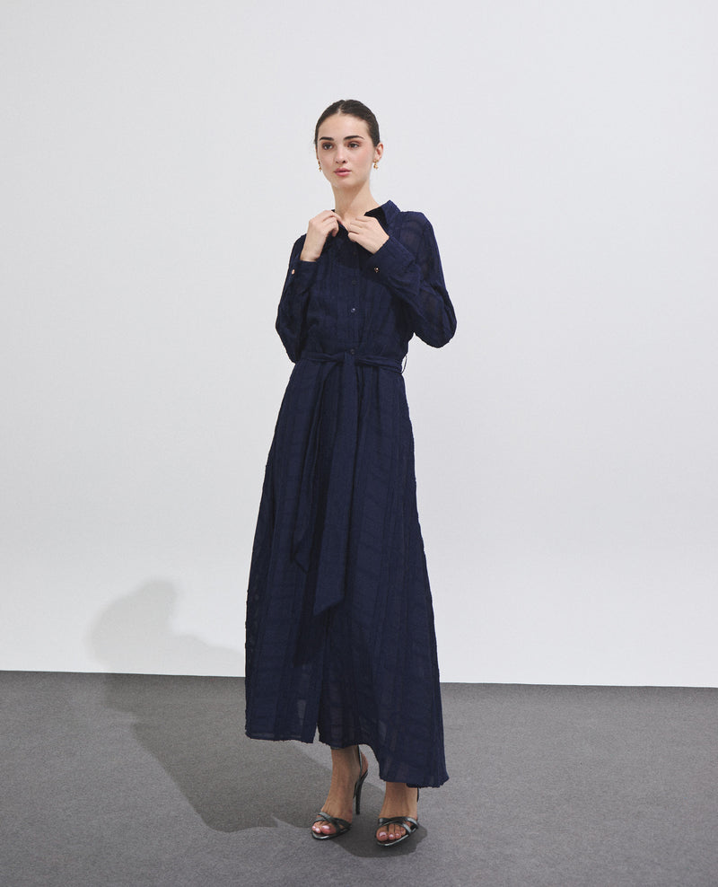 Vestido camisero largo con cinturón