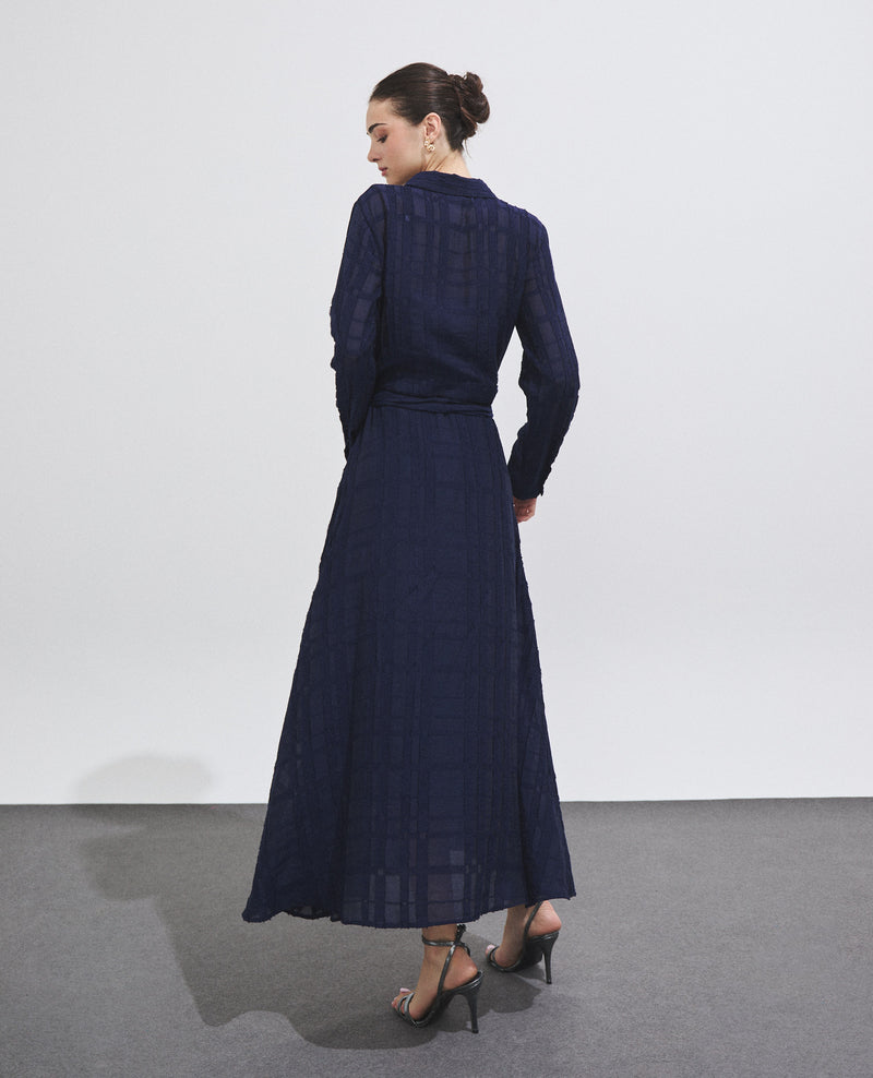 Vestido camisero largo con cinturón