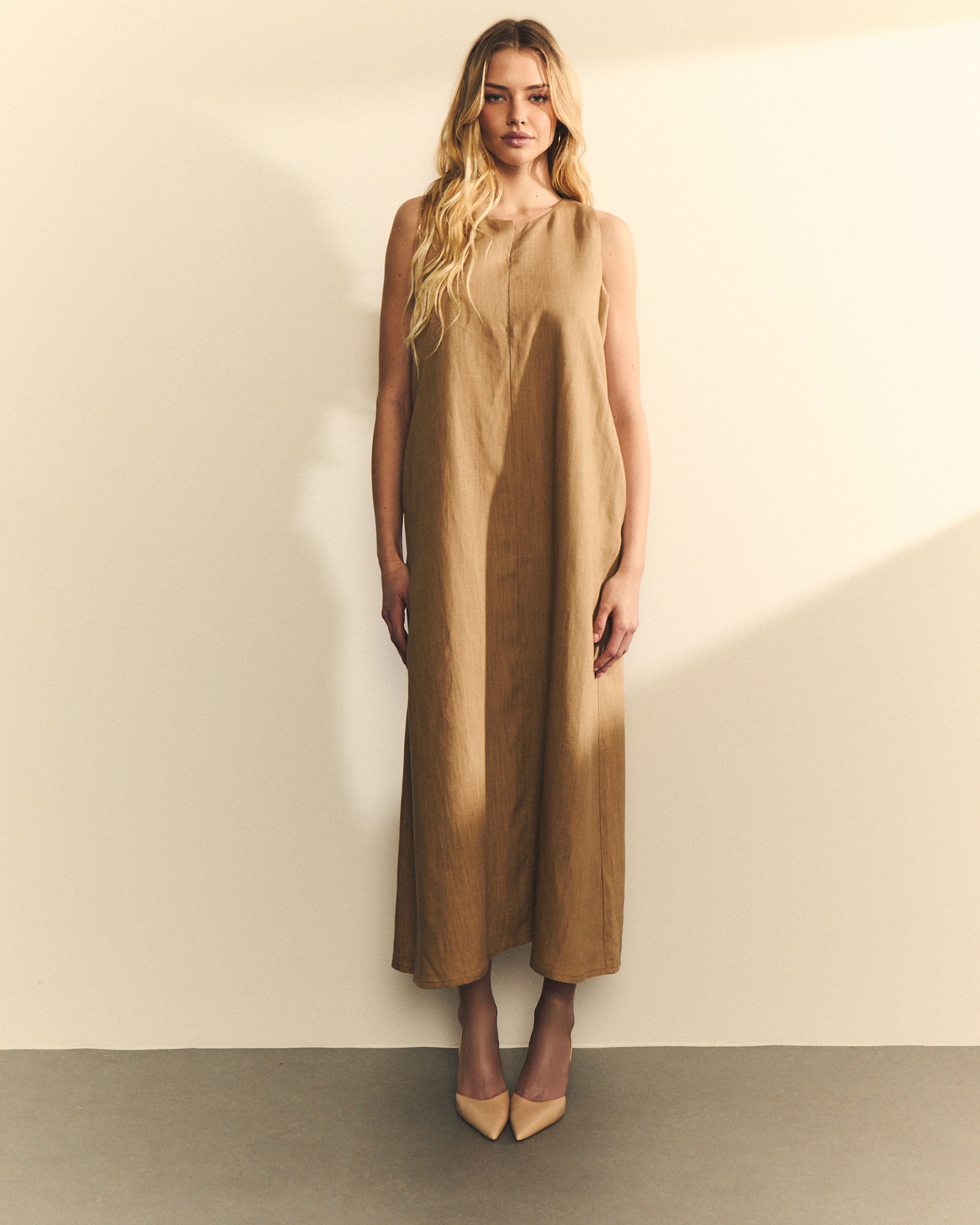 VESTIDO FRESCO LAGRIMA ESCOTE