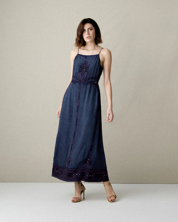 VESTIDO MIDI TIRANTES TENCEL DENIM BORDADO