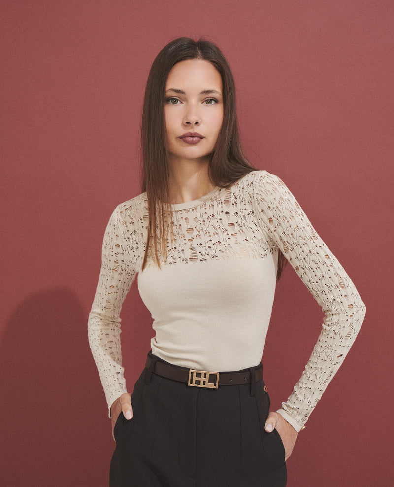 Jersey de mujer con cuello redondo y detalle de textura