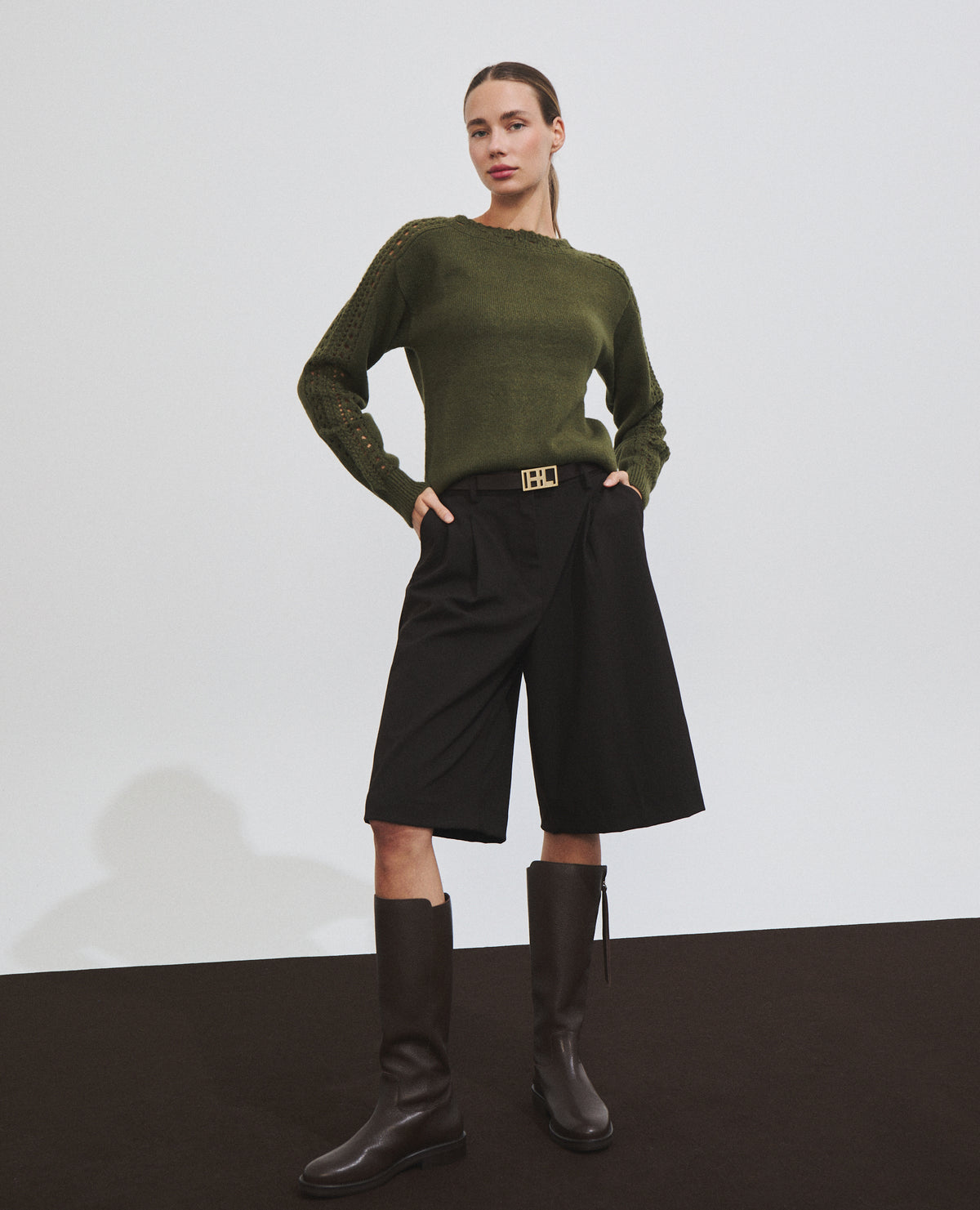 Jersey de mujer con detalles calados