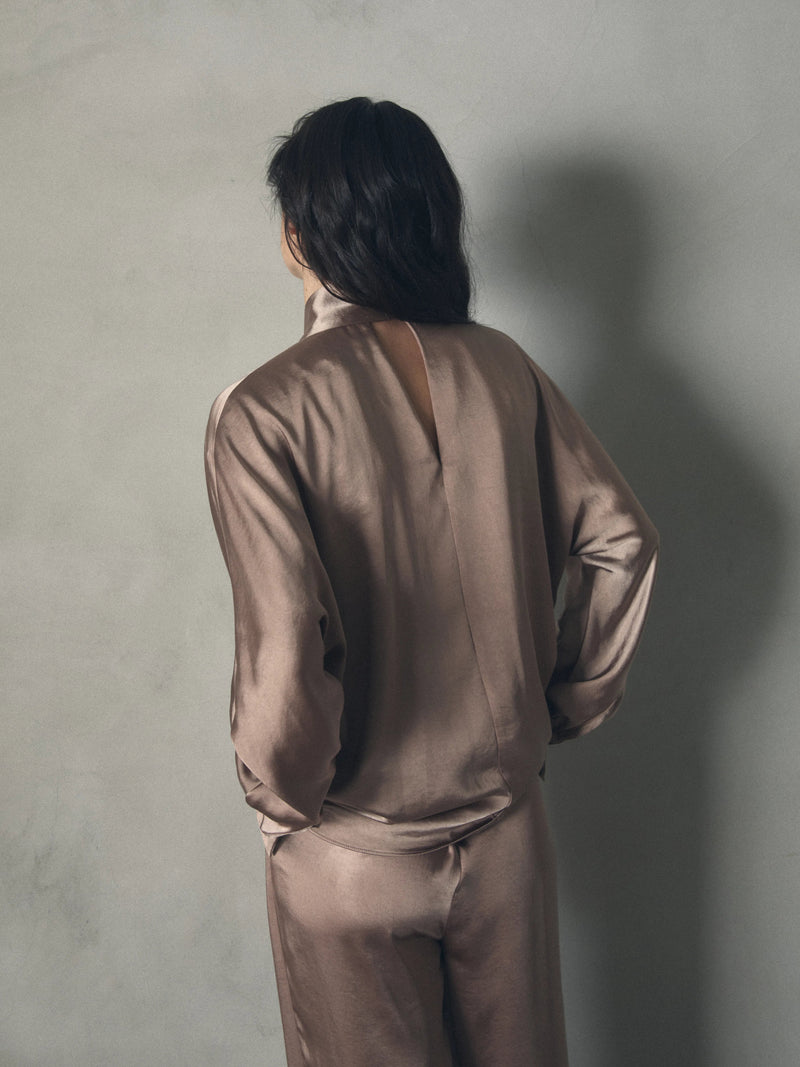 BLUSA LAZO EN CUELLO