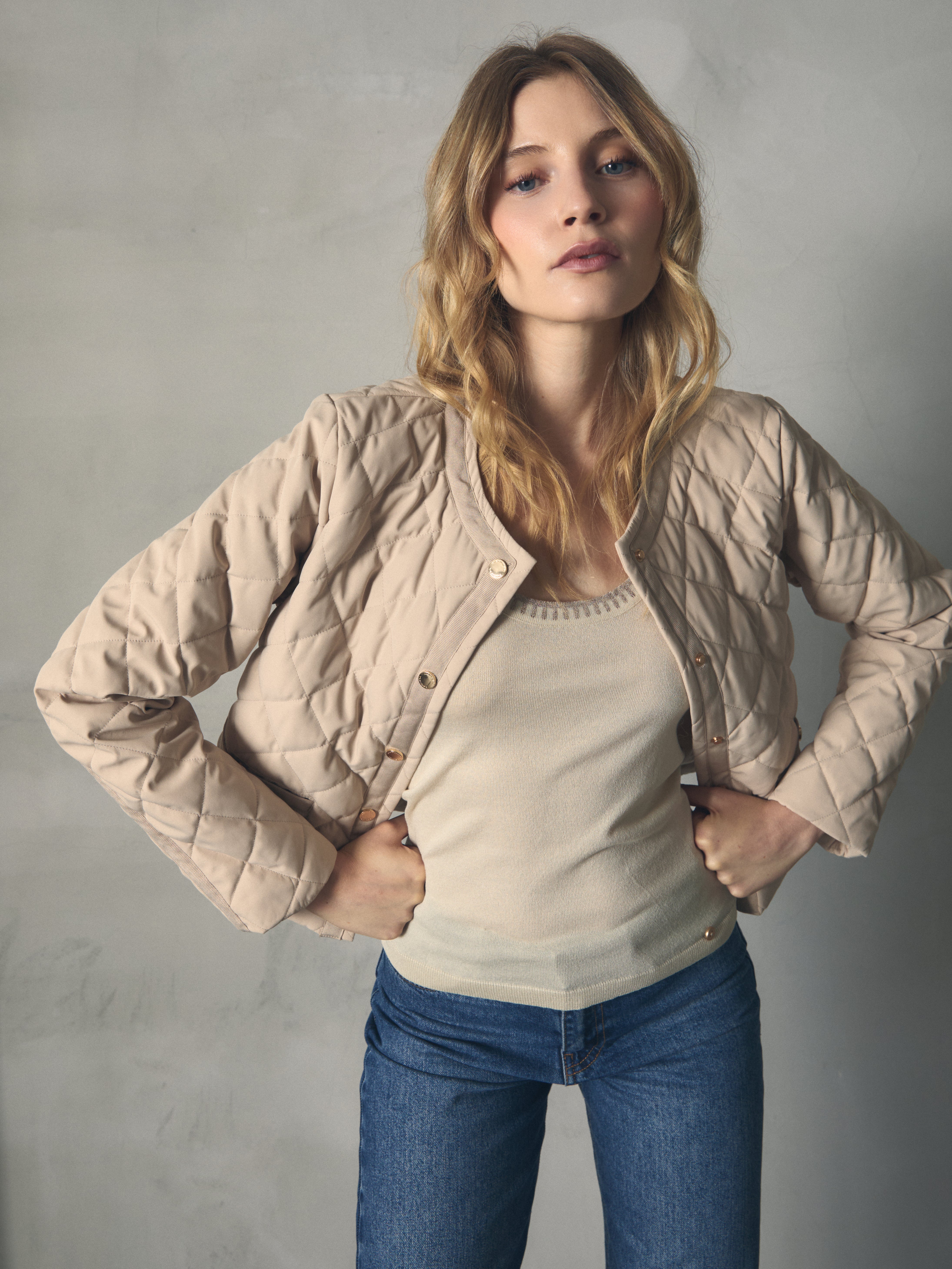 CAZADORA CORTA ACOLCHADA de mujer Hannibal Laguna Collection